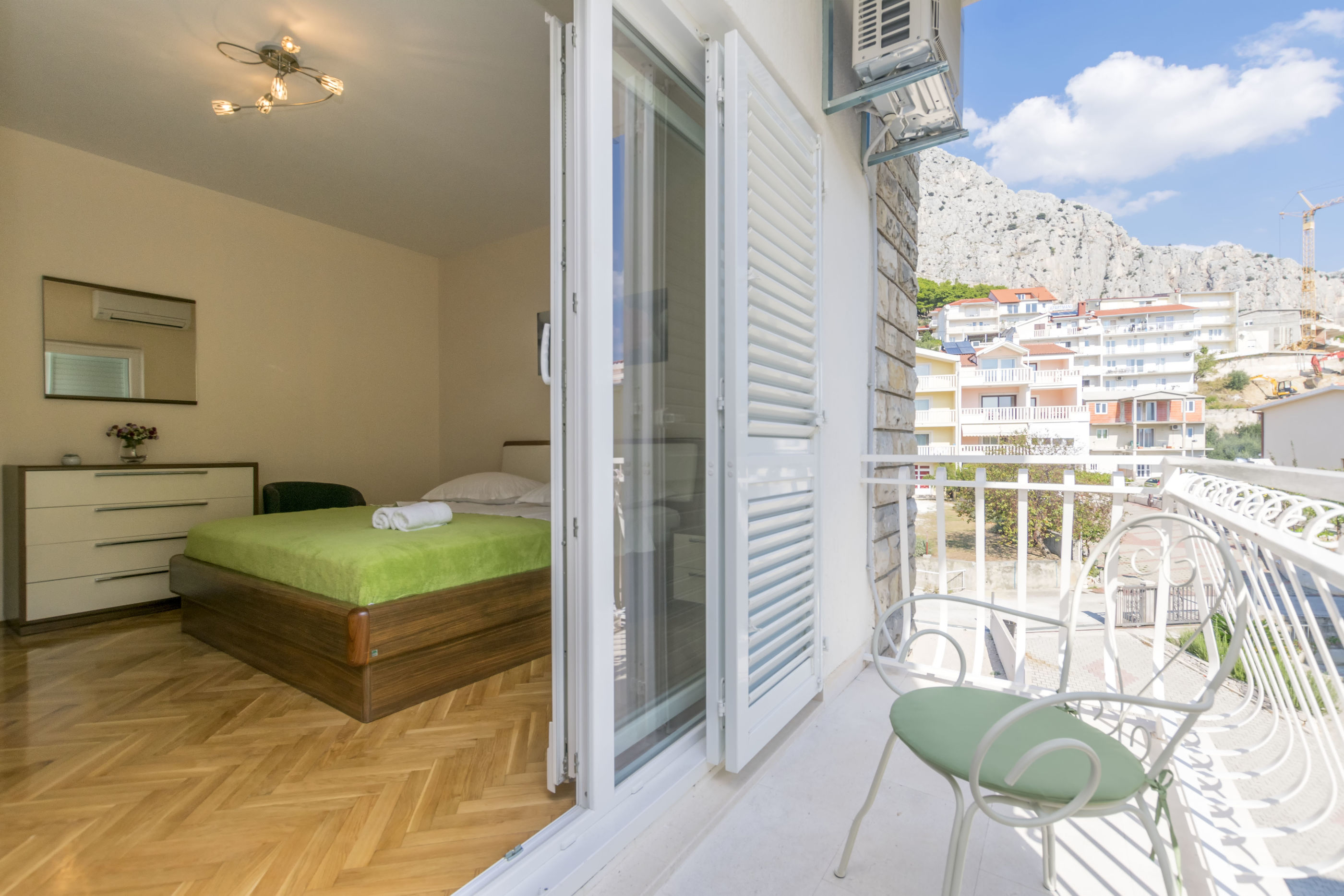 Apartments and Room Alen 39481-A5