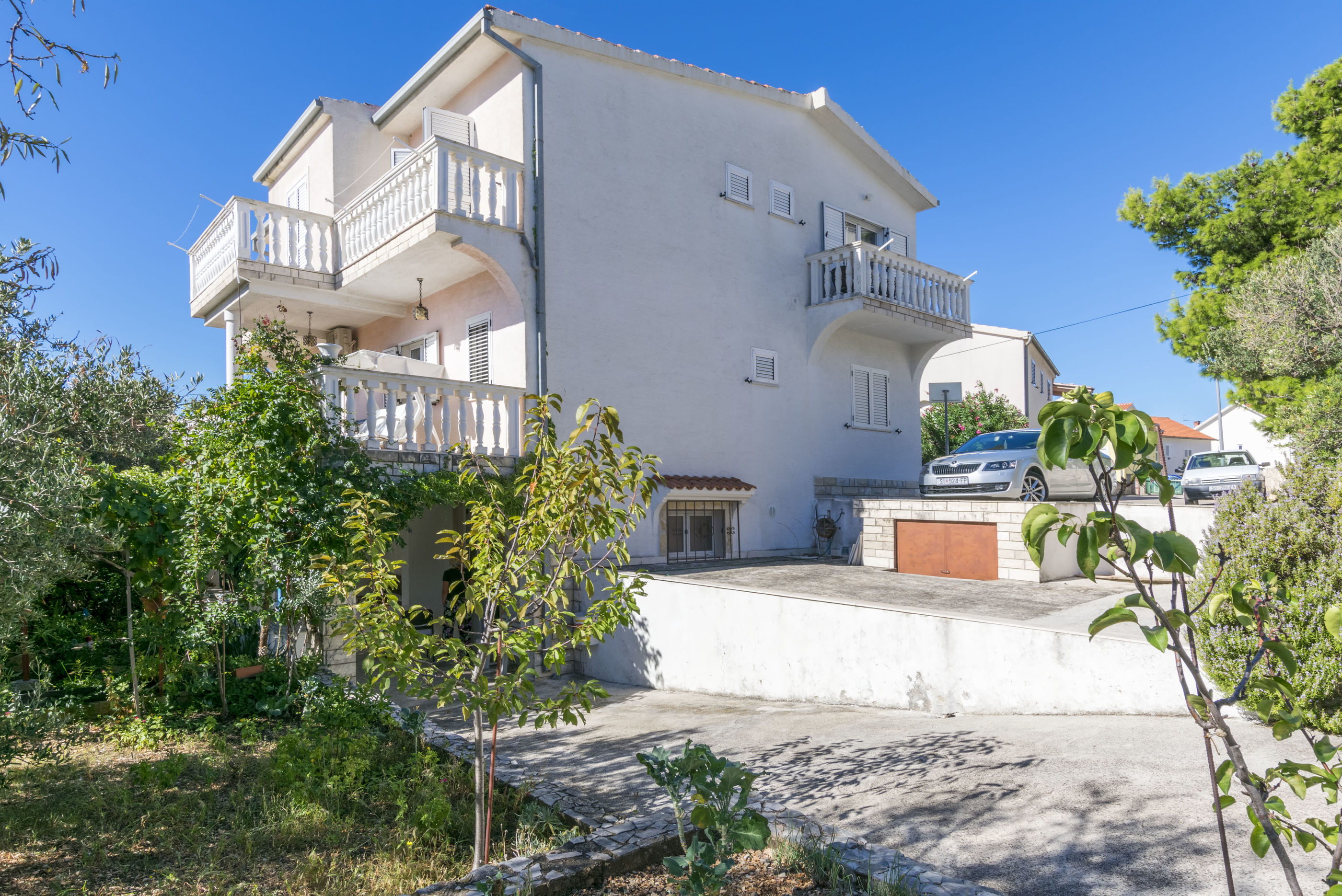 Apartment and Rooms Radojka 40963-S2
