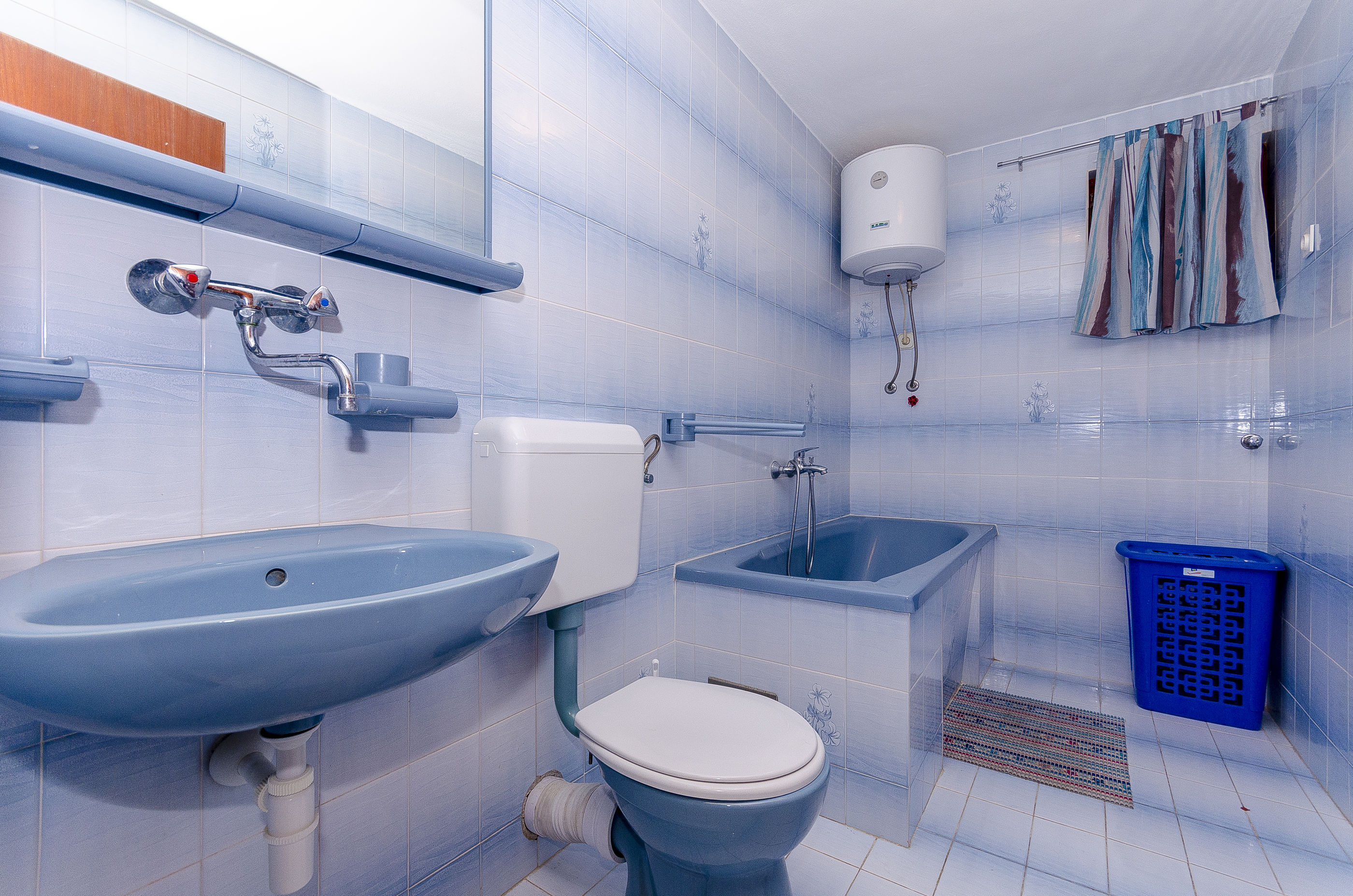 Apartments Quiet 58611-A2