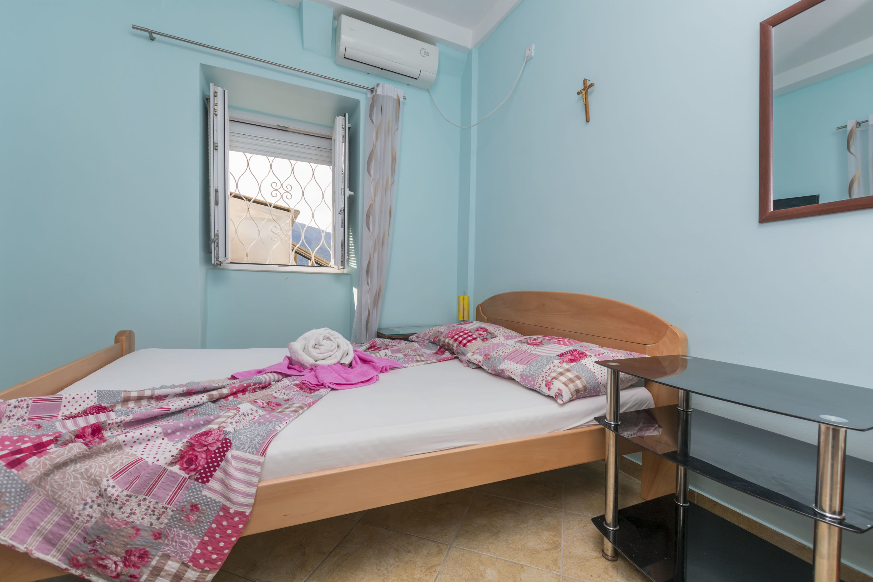 Apartments Mir i dobro 93491-S1