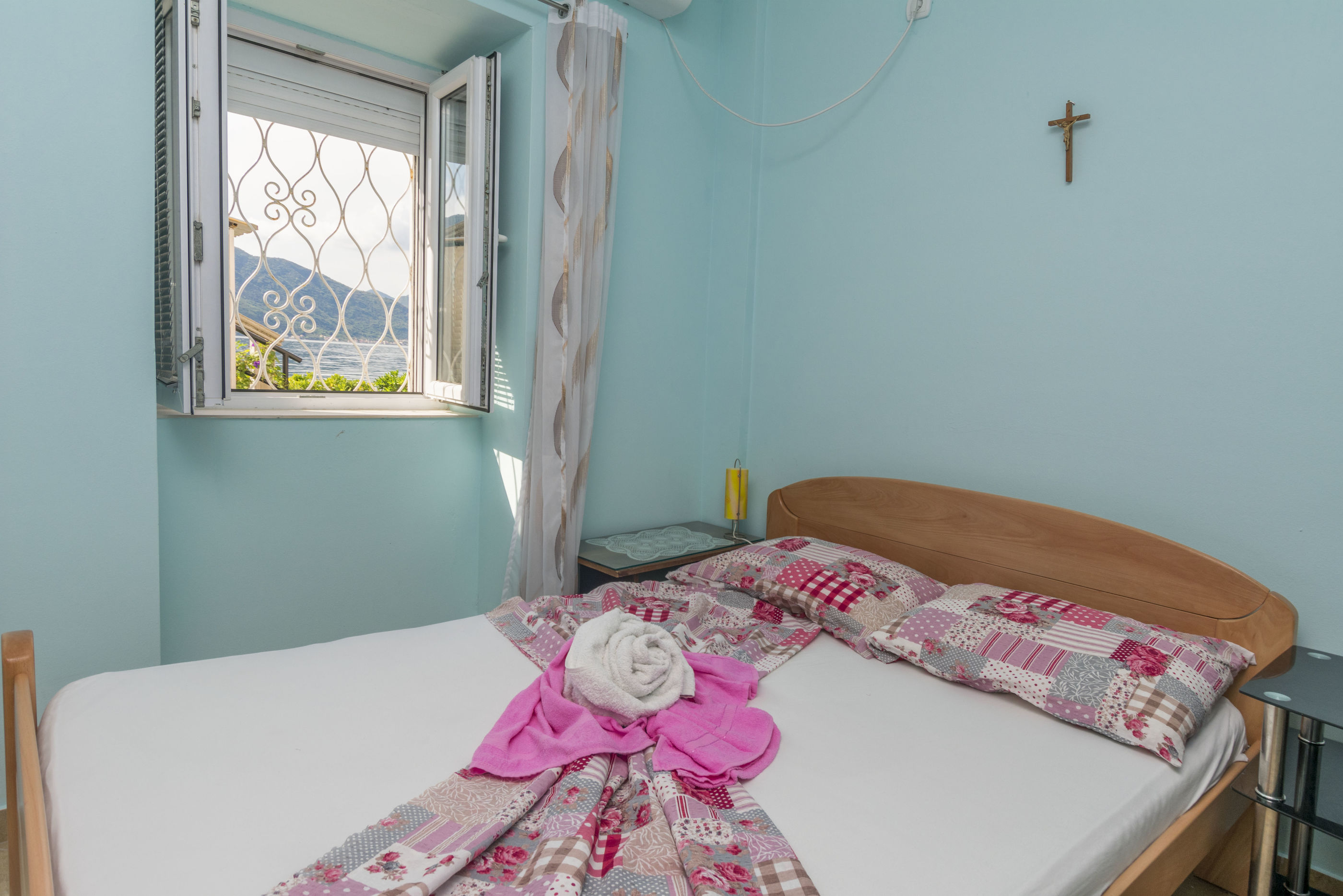 Apartments Mir i dobro 93491-S1
