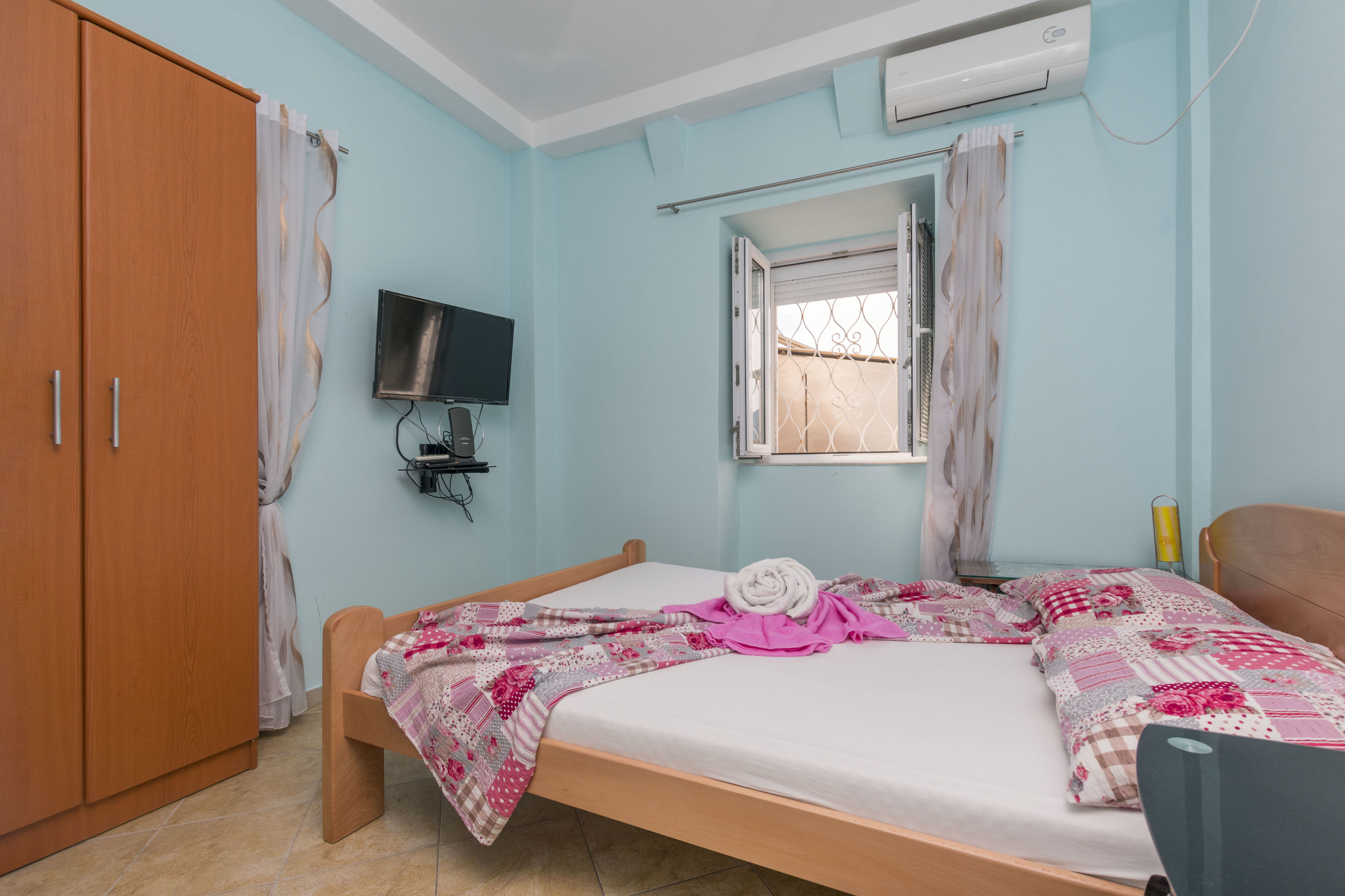 Apartments Mir i dobro 93491-S1