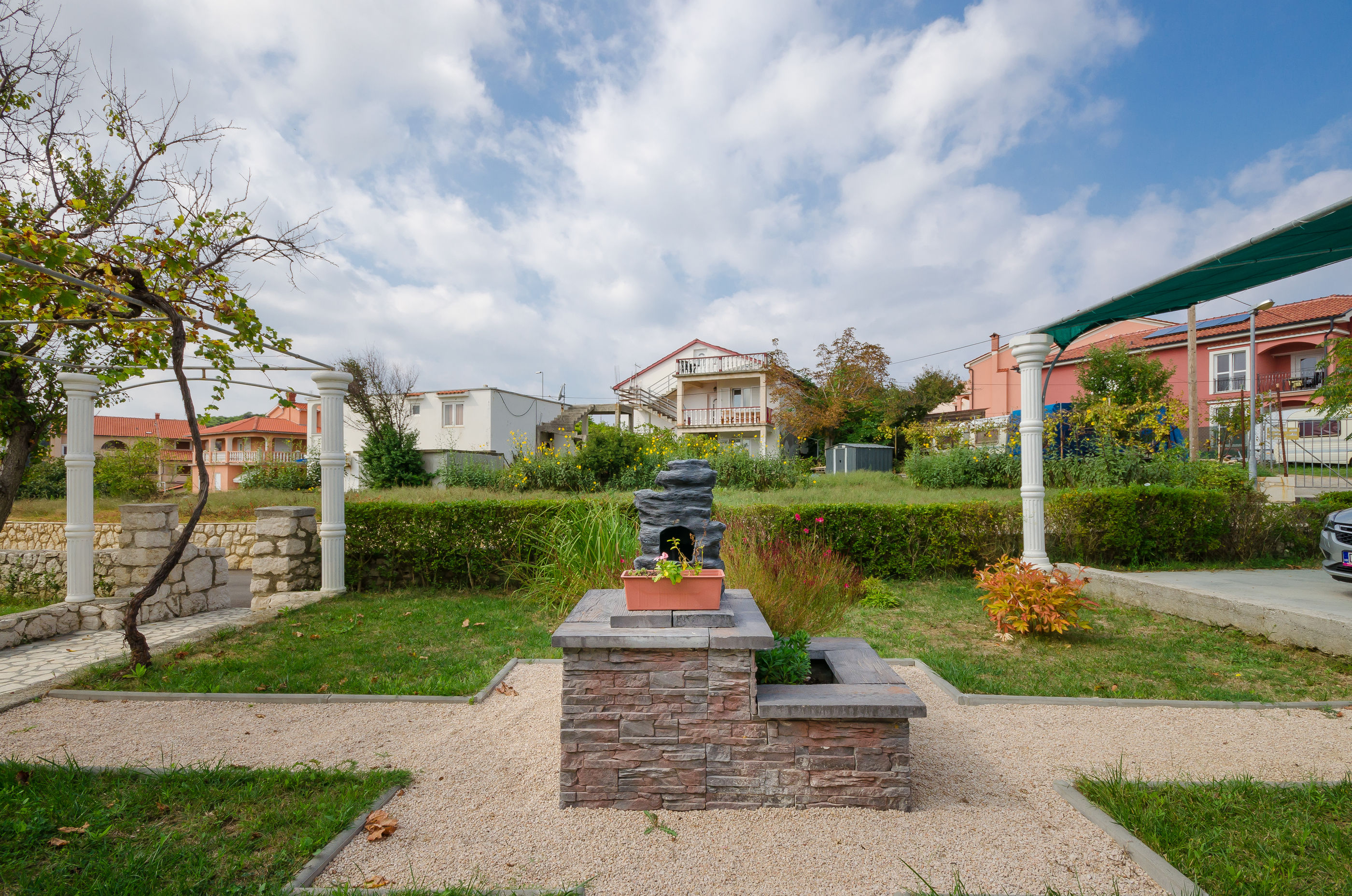 Apartments Helena 86681-A1