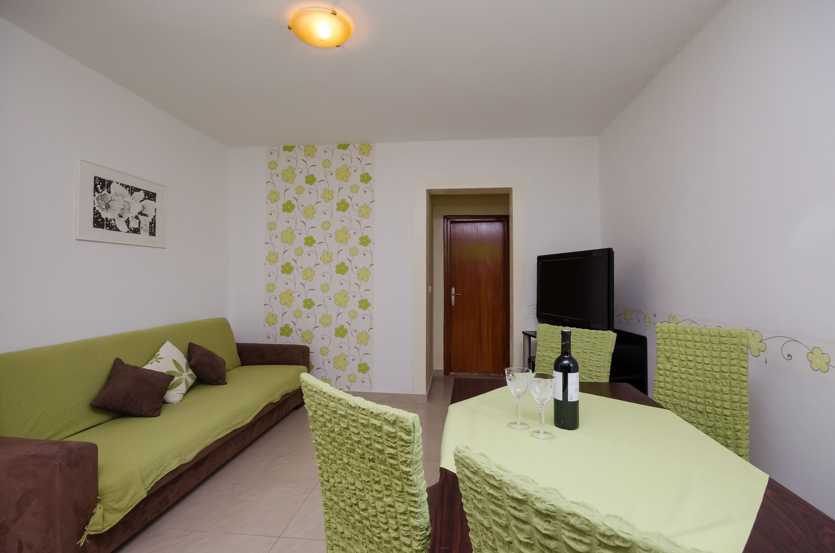 Apartments Helena 86681-A3