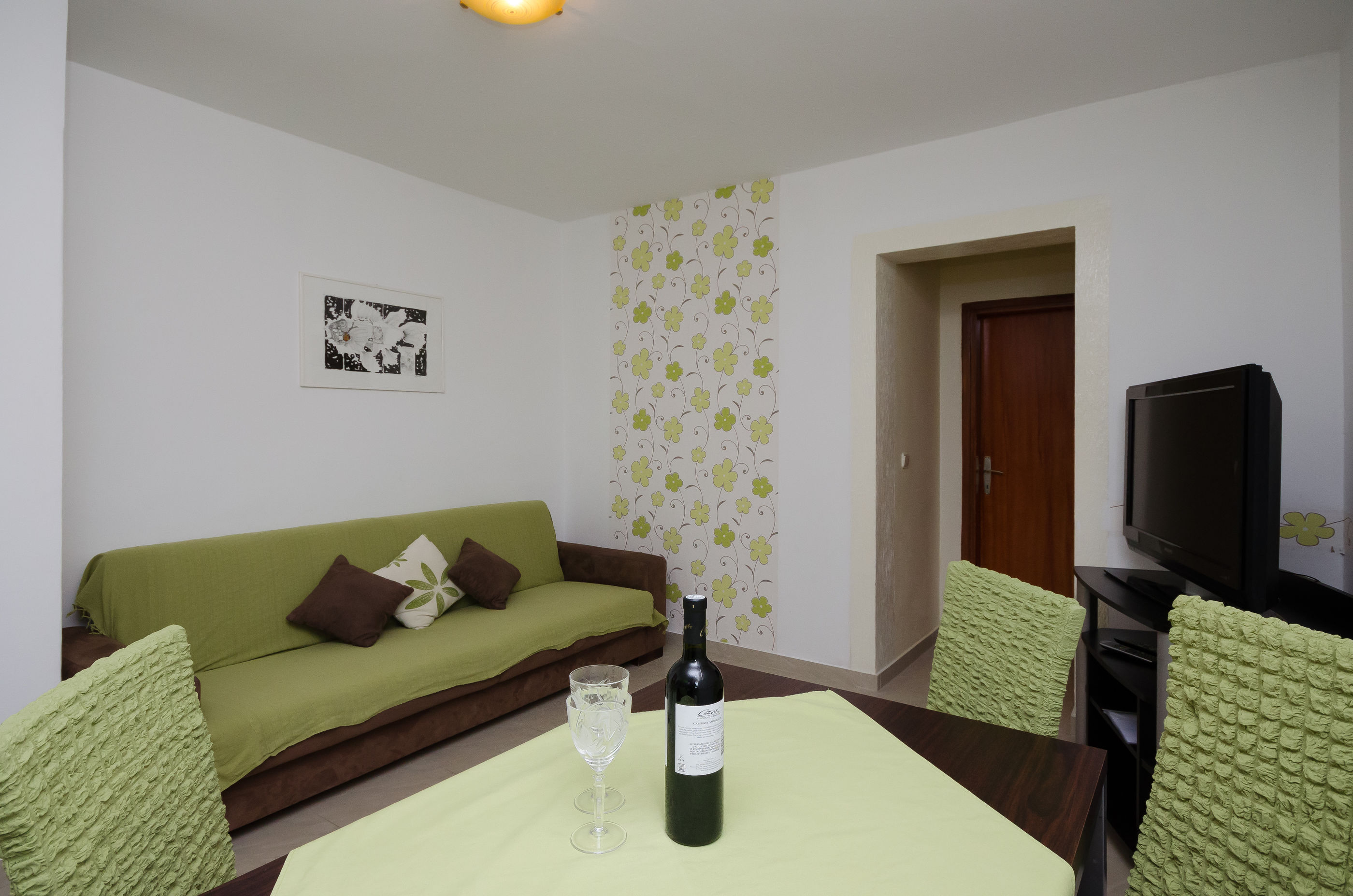 Apartments Helena 86681-A3