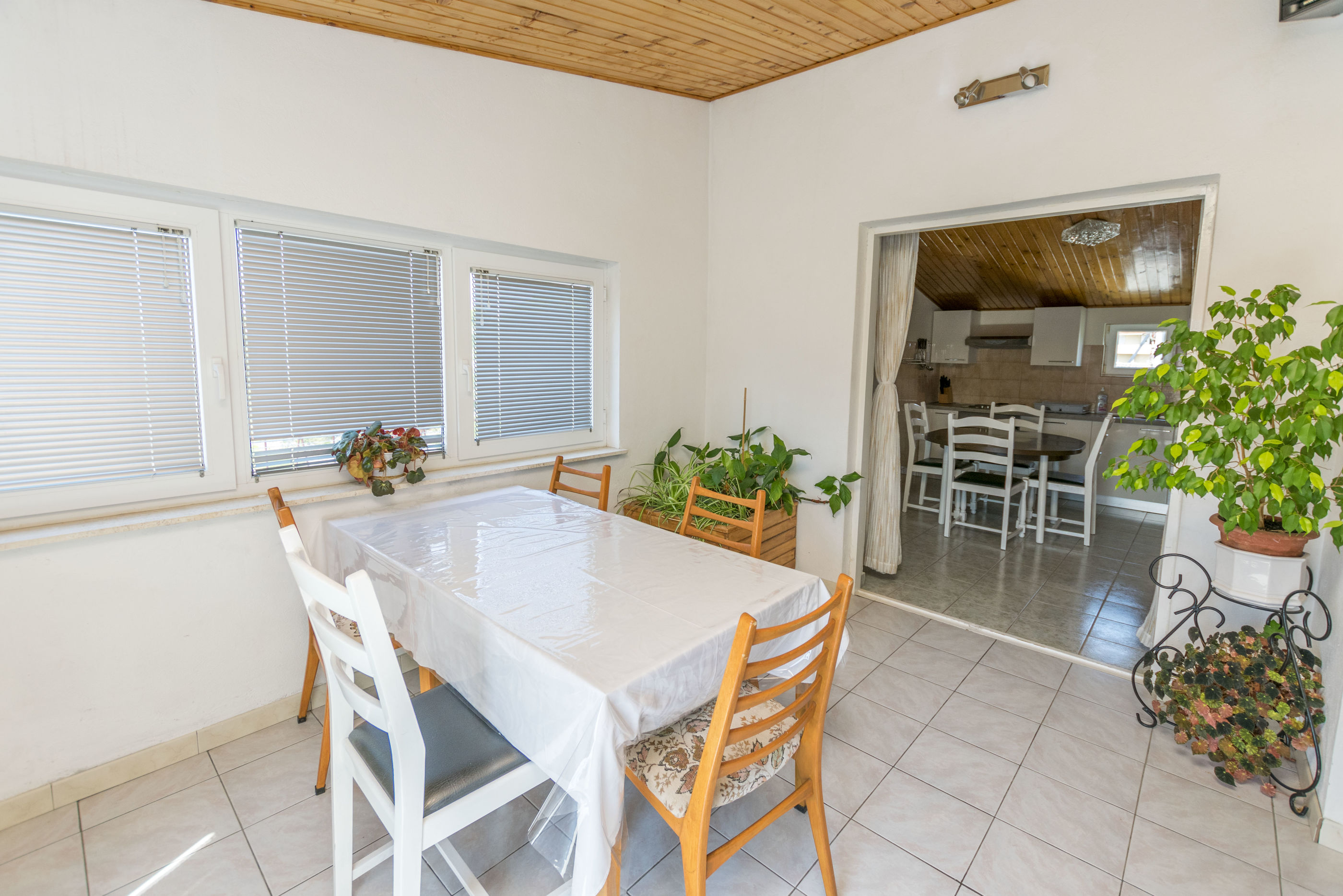 Apartments Jere Proto 15481-A3