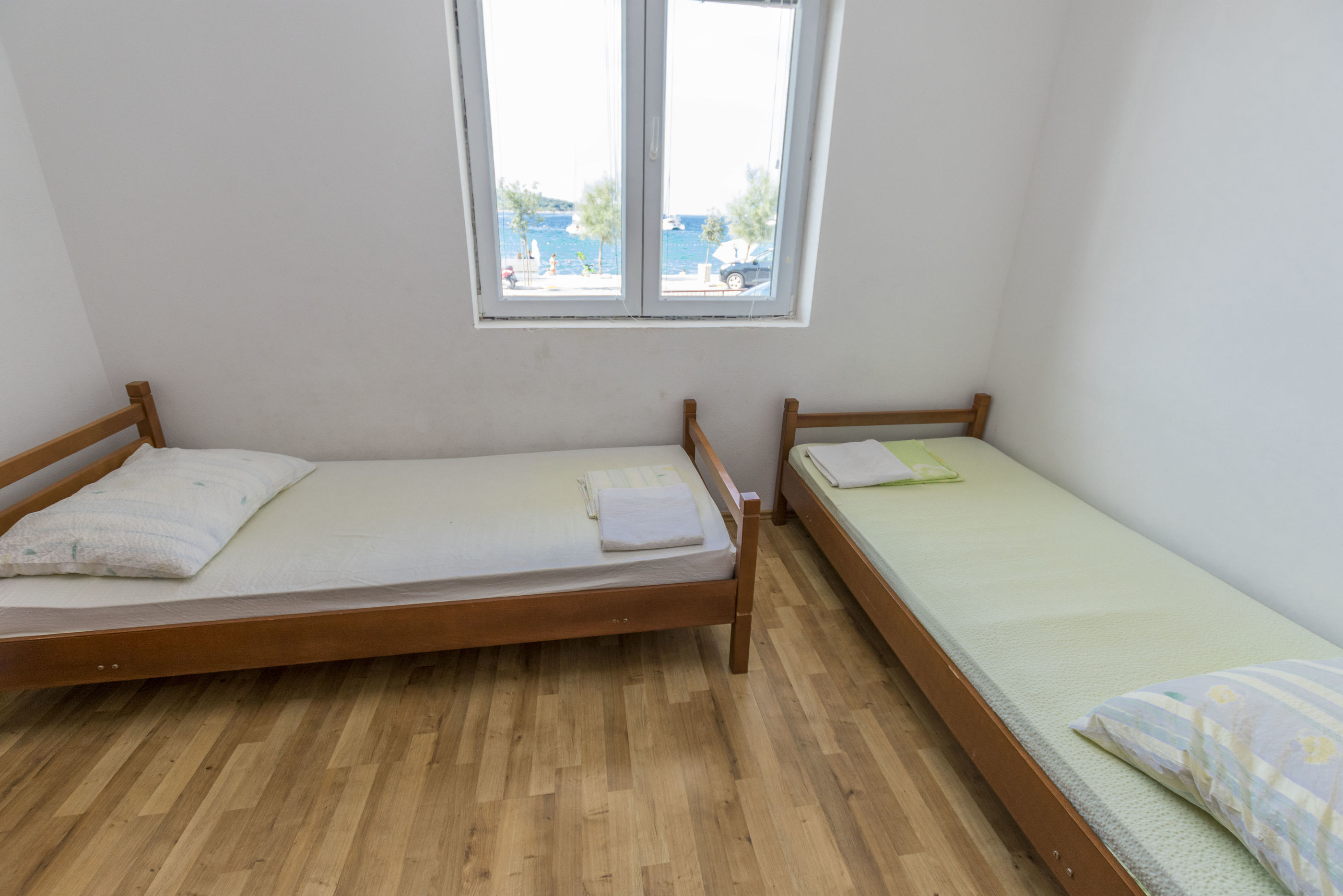 Apartments Ivana 40464-A1