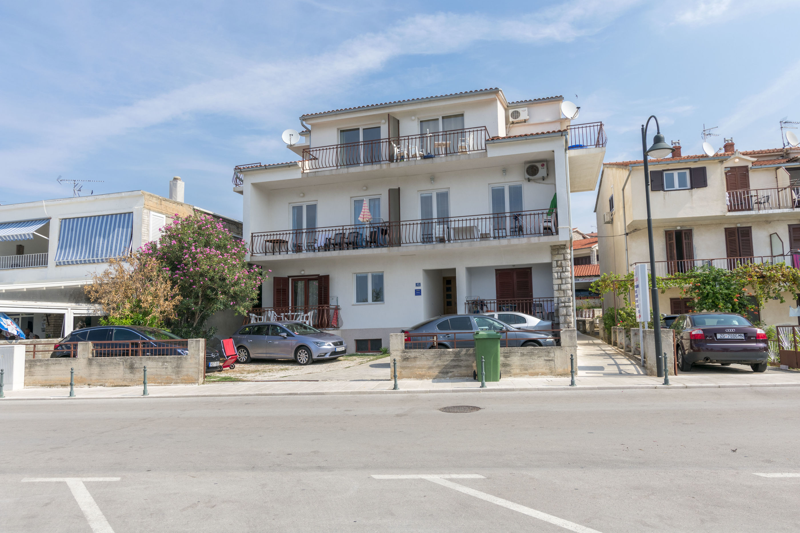 Apartments Ivana 40464-A2
