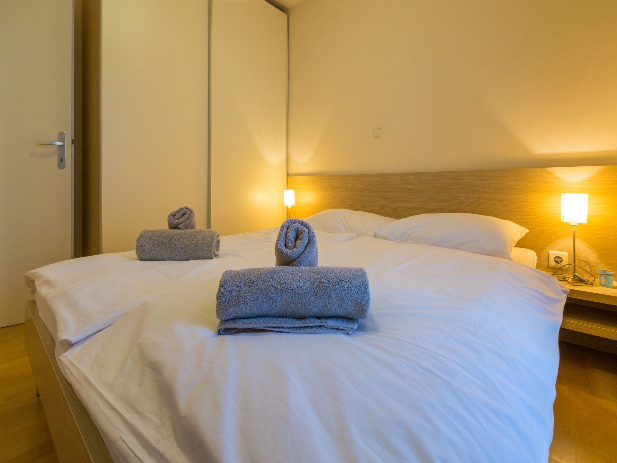 Apartments Villa Vanda 62633-A11