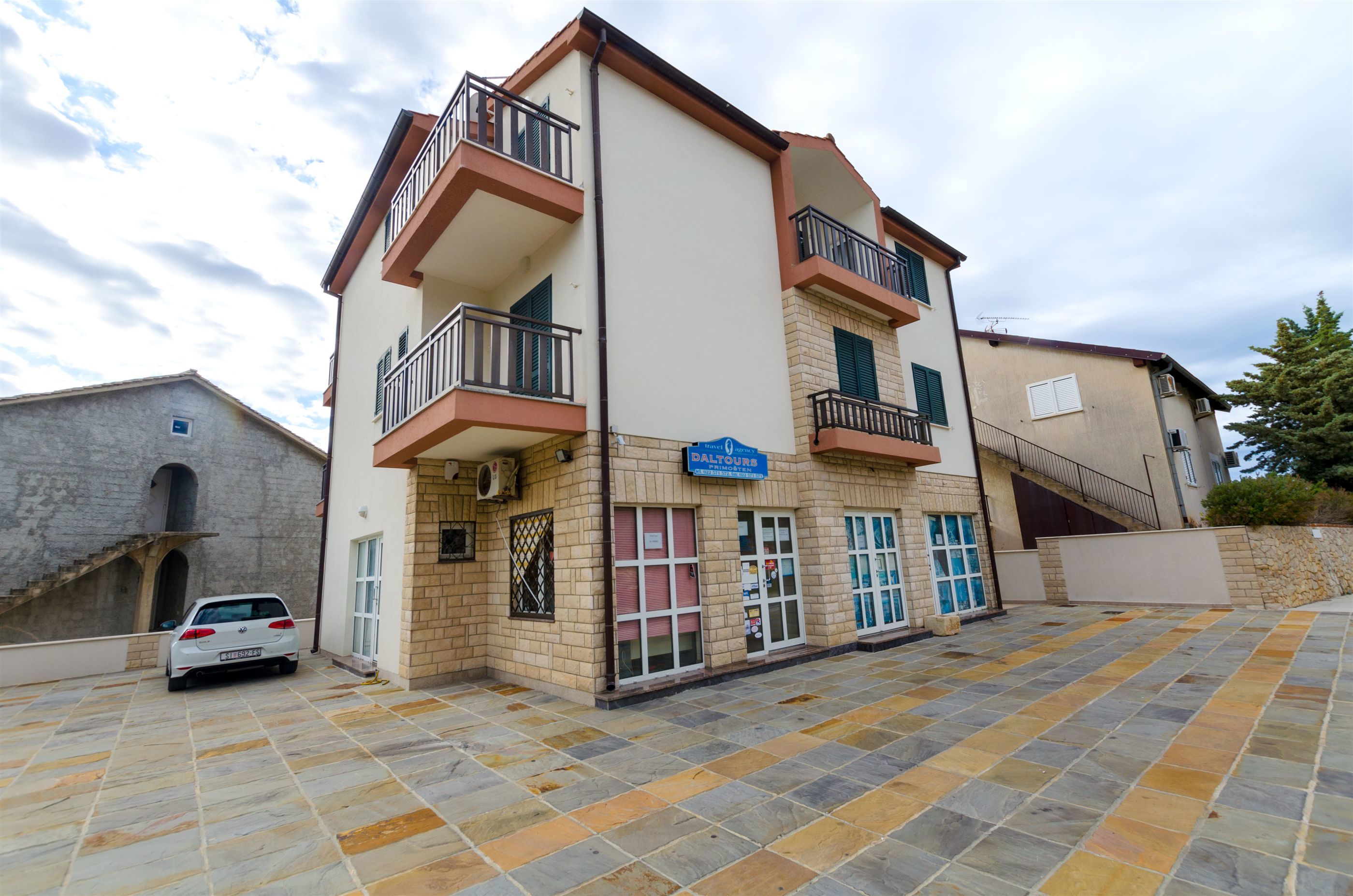 Apartments Karmen I 58731-A6