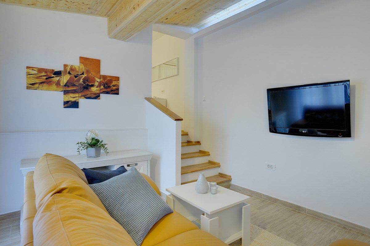 Villa Paola 73928-K1