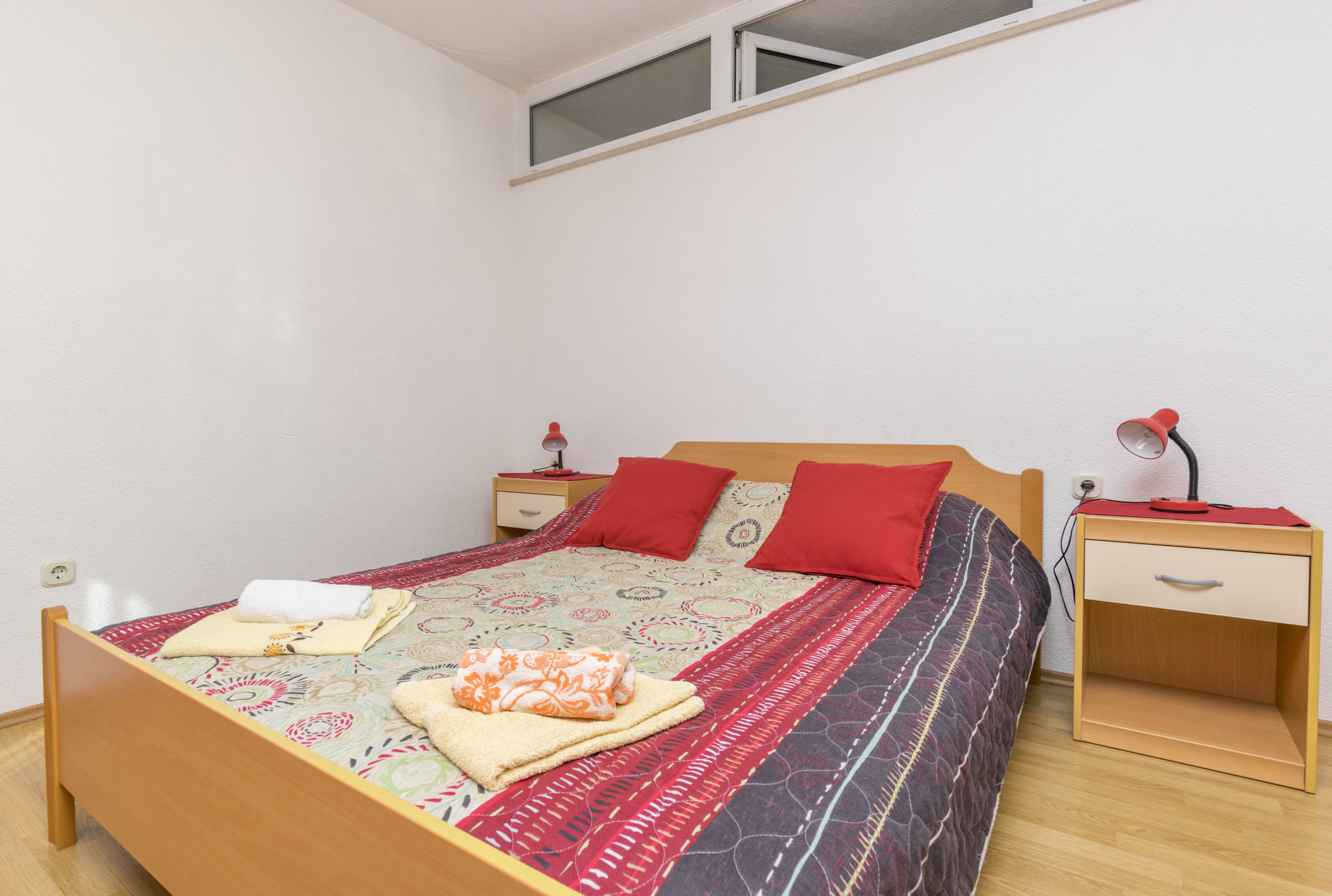 Apartments Jerka 42311-A1