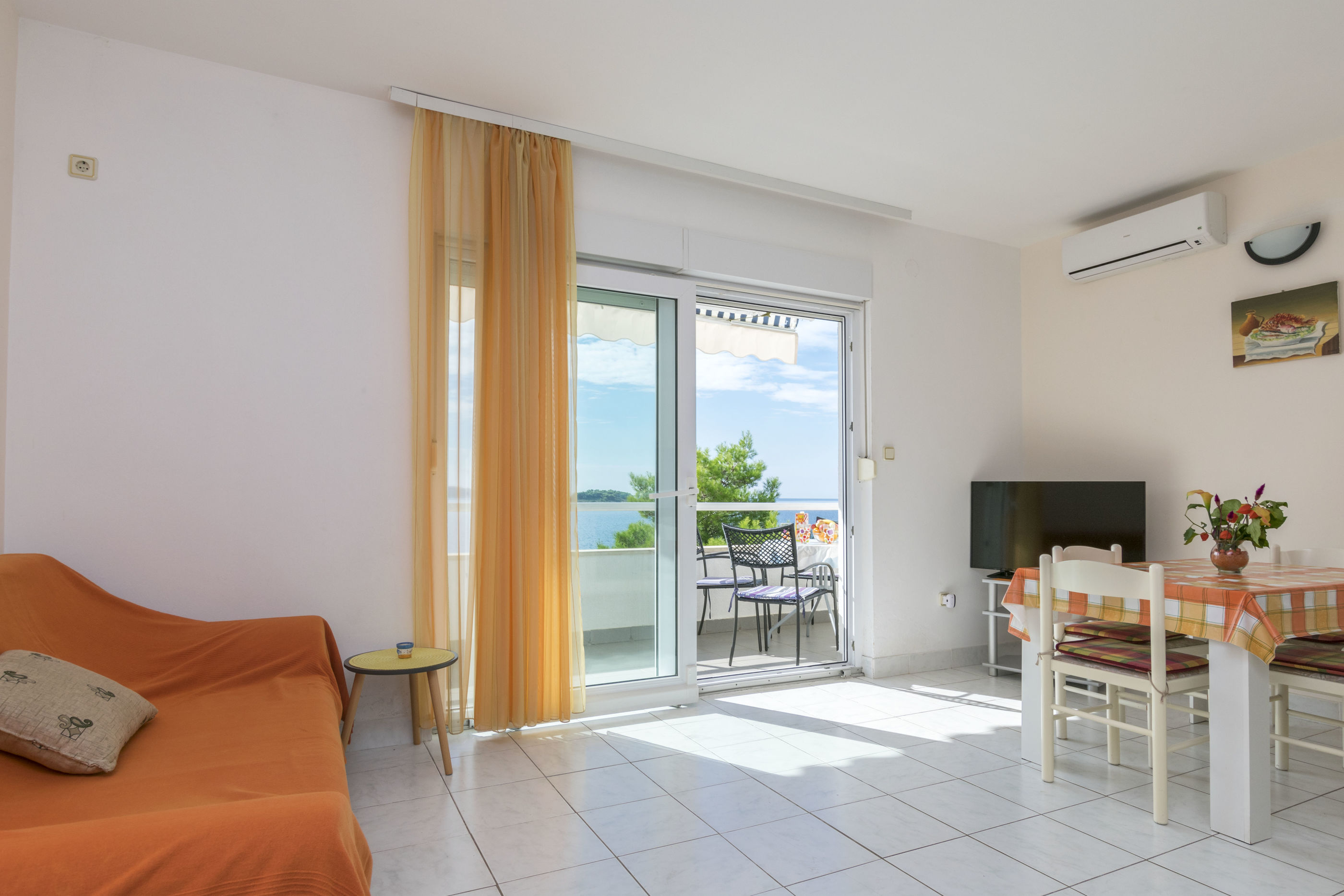 Apartments Gloria 45651-A2
