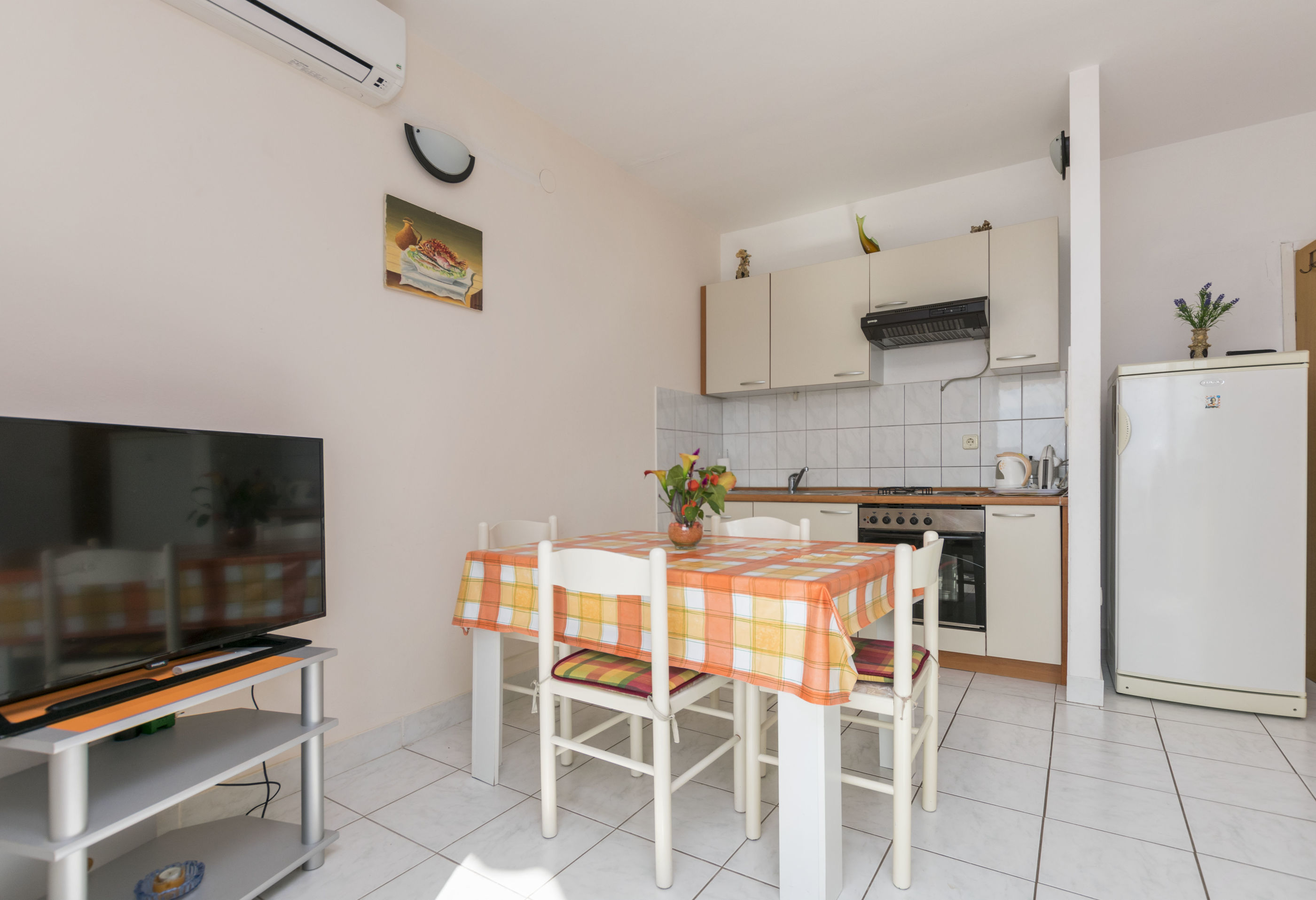 Apartments Gloria 45651-A2