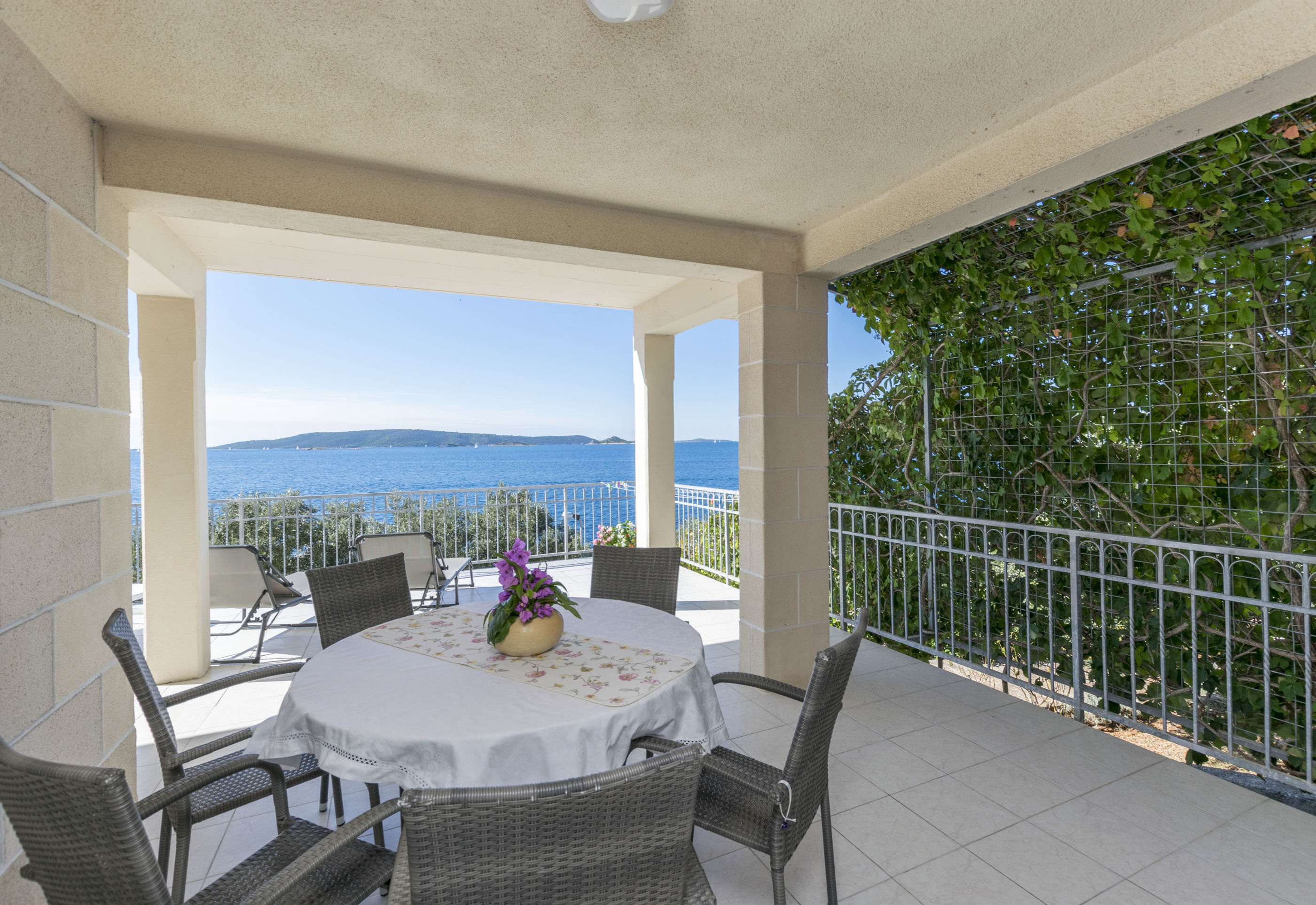 Apartments Dragica 48131-A2