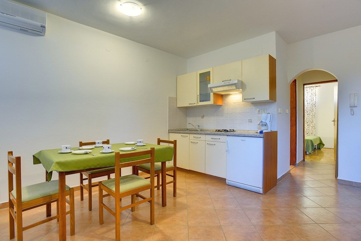 Apartments House Ulika 16031-A2