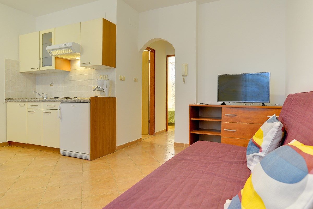 Apartments House Ulika 16031-A2