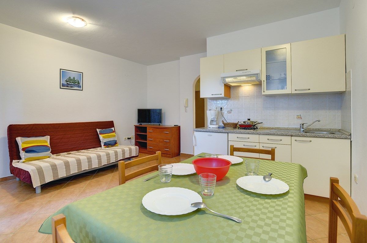 Apartments House Ulika 16031-A1