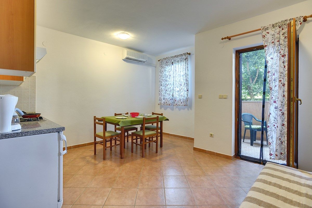 Apartments House Ulika 16031-A1