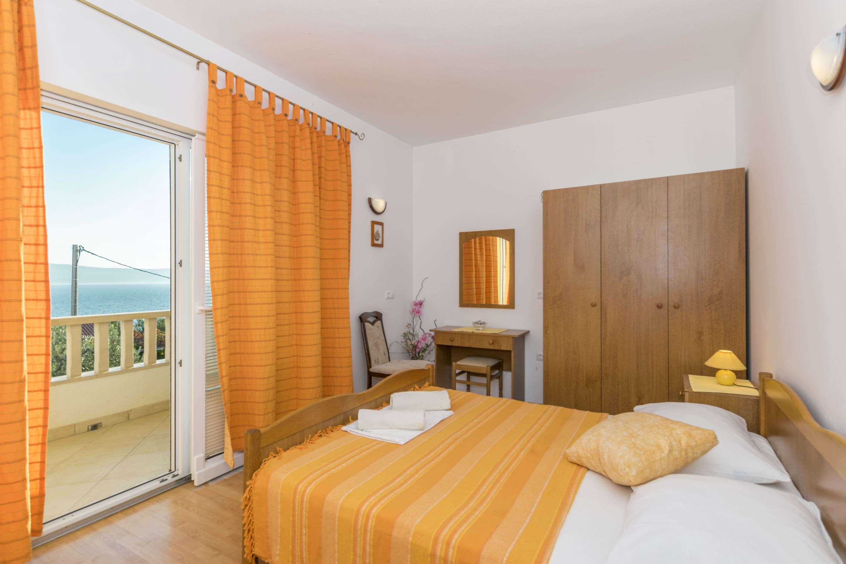Apartments Tonči 33111-A2