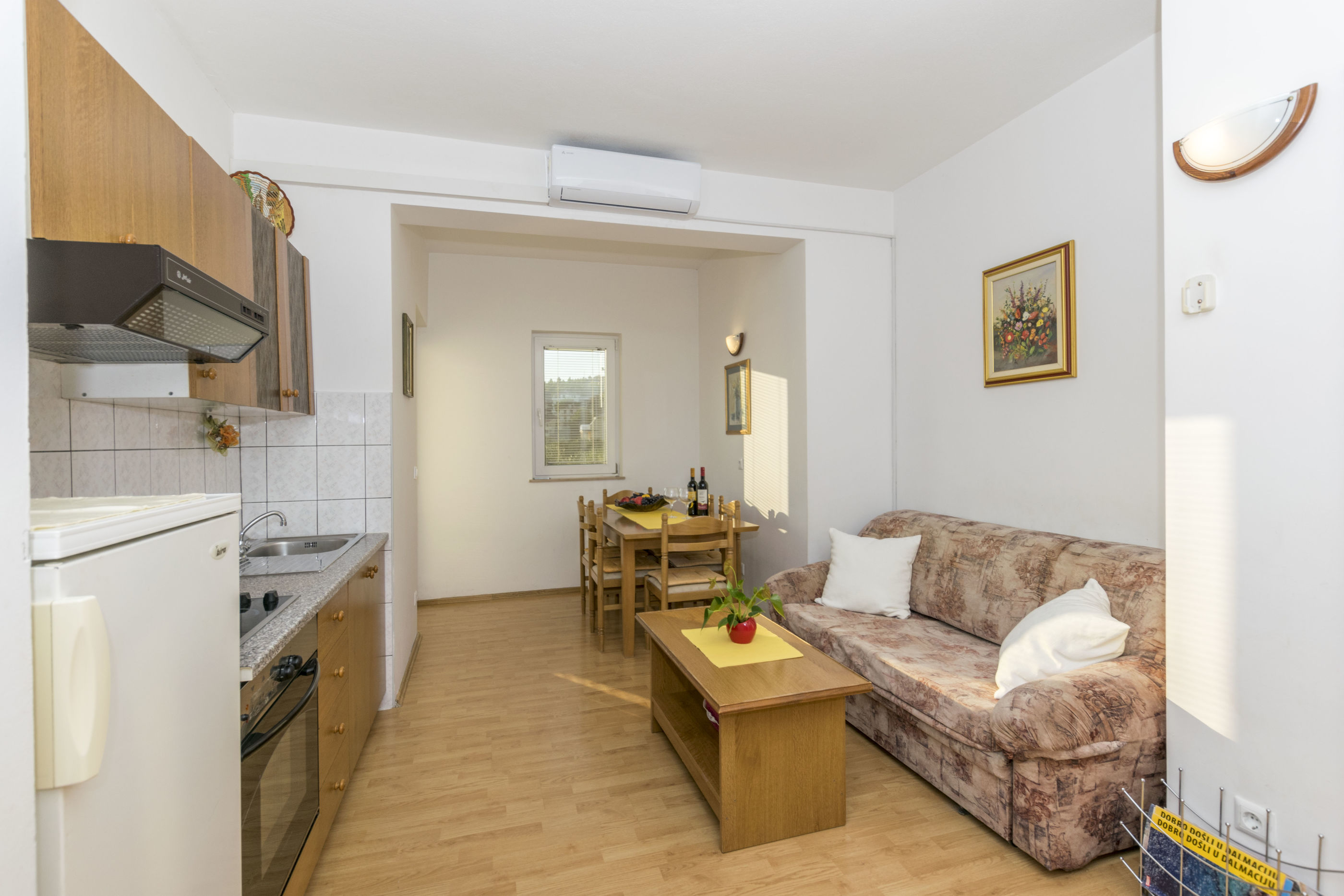 Apartments Tonči 33111-A2