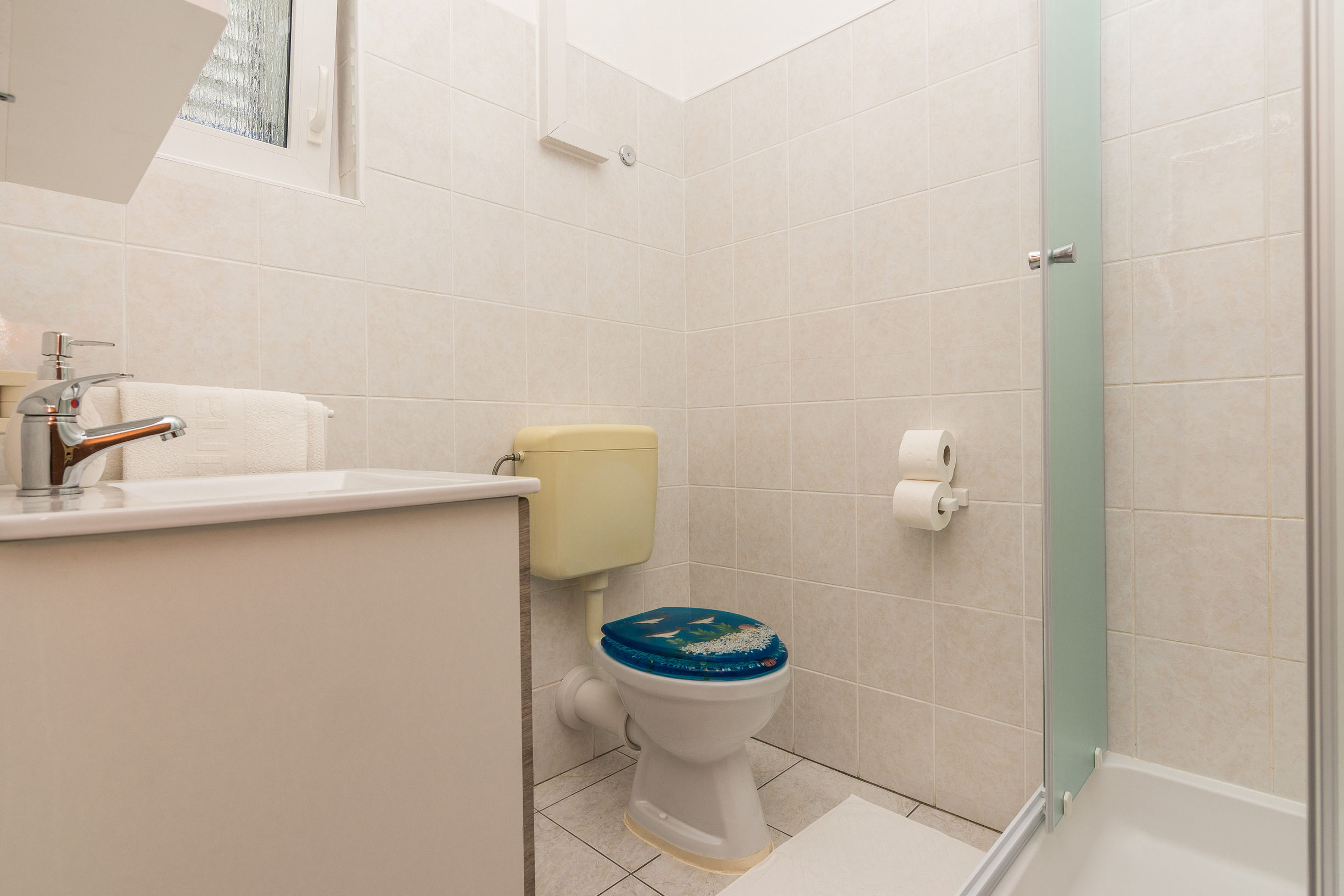 Apartments Hidden Beach Gem 27101-A1