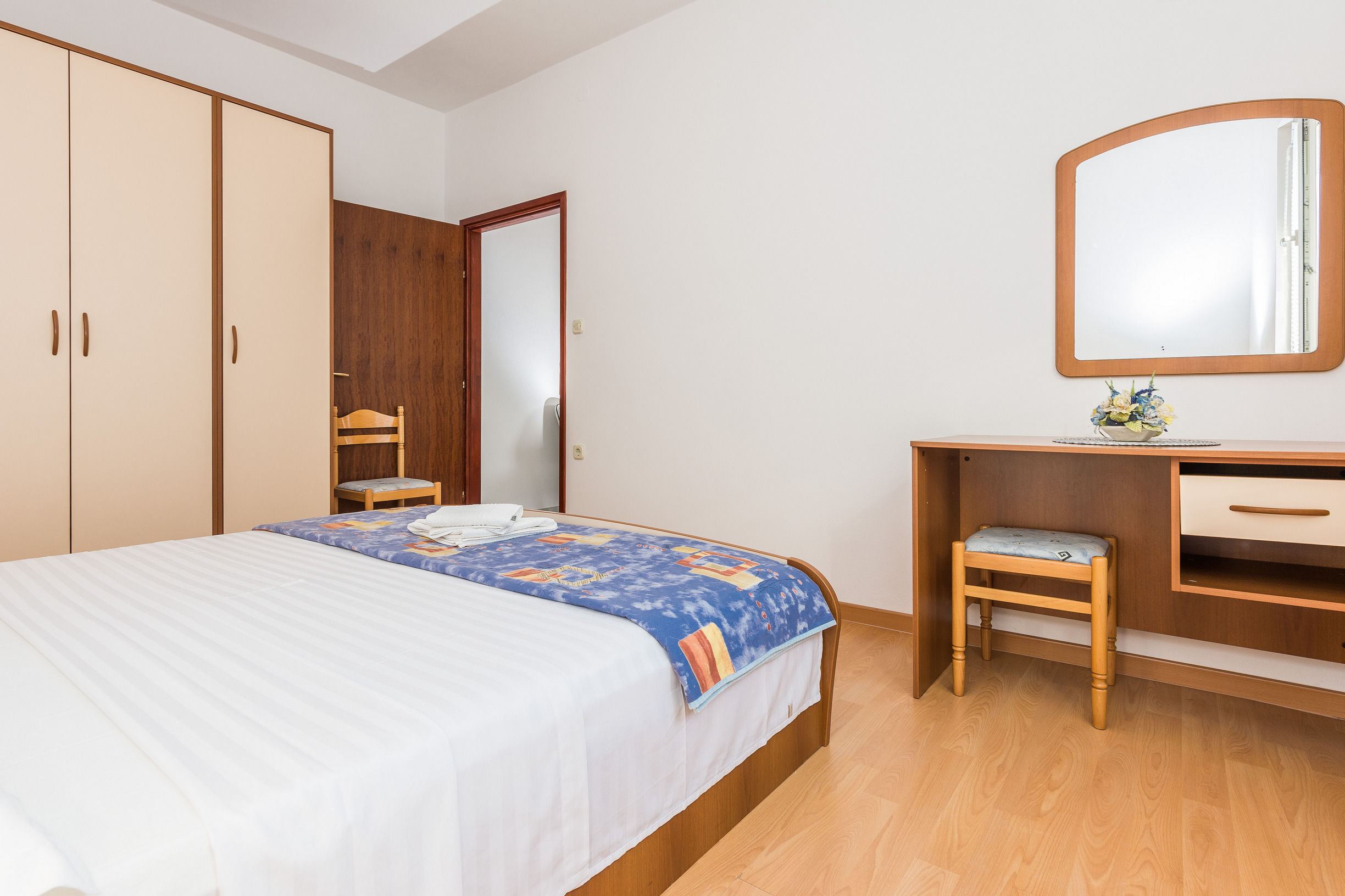 Apartments Hidden Beach Gem 27101-A1