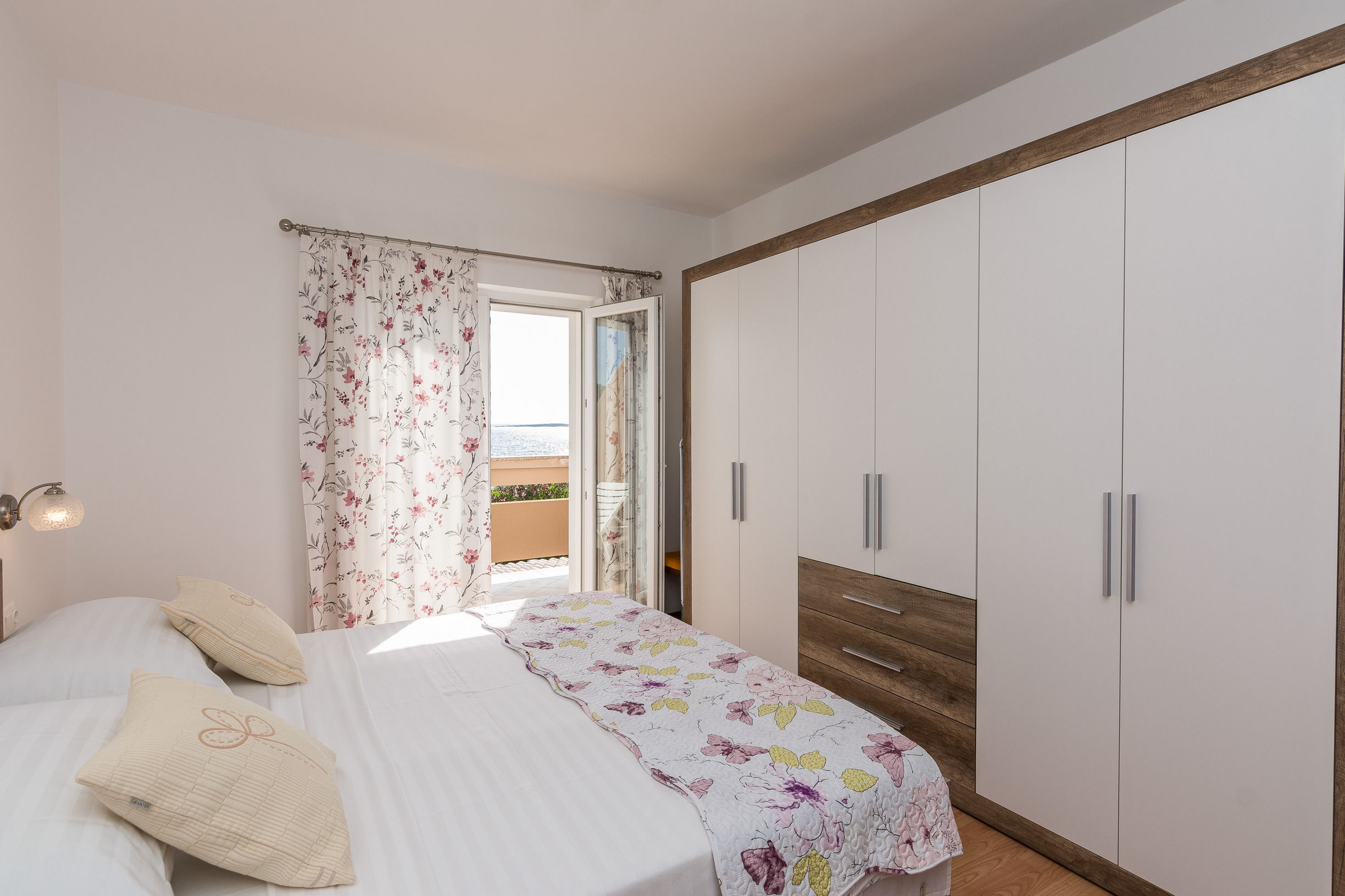 Apartments Hidden Beach Gem 27101-A3