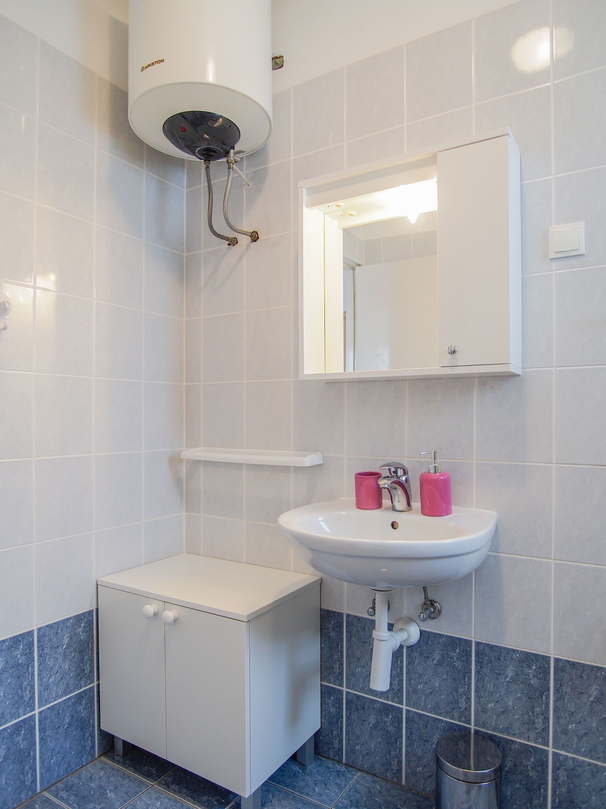 Apartments Dirk 58861-A3