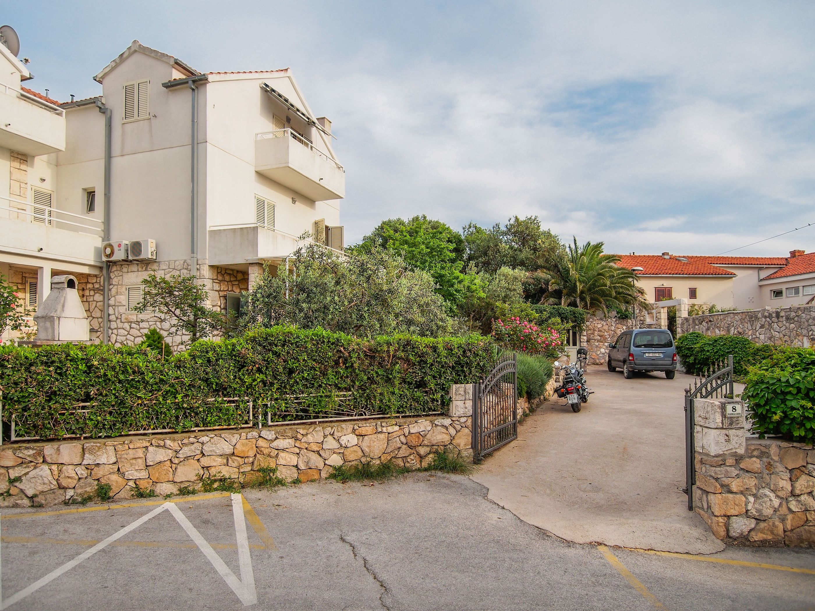 Apartments Dirk 58861-A1