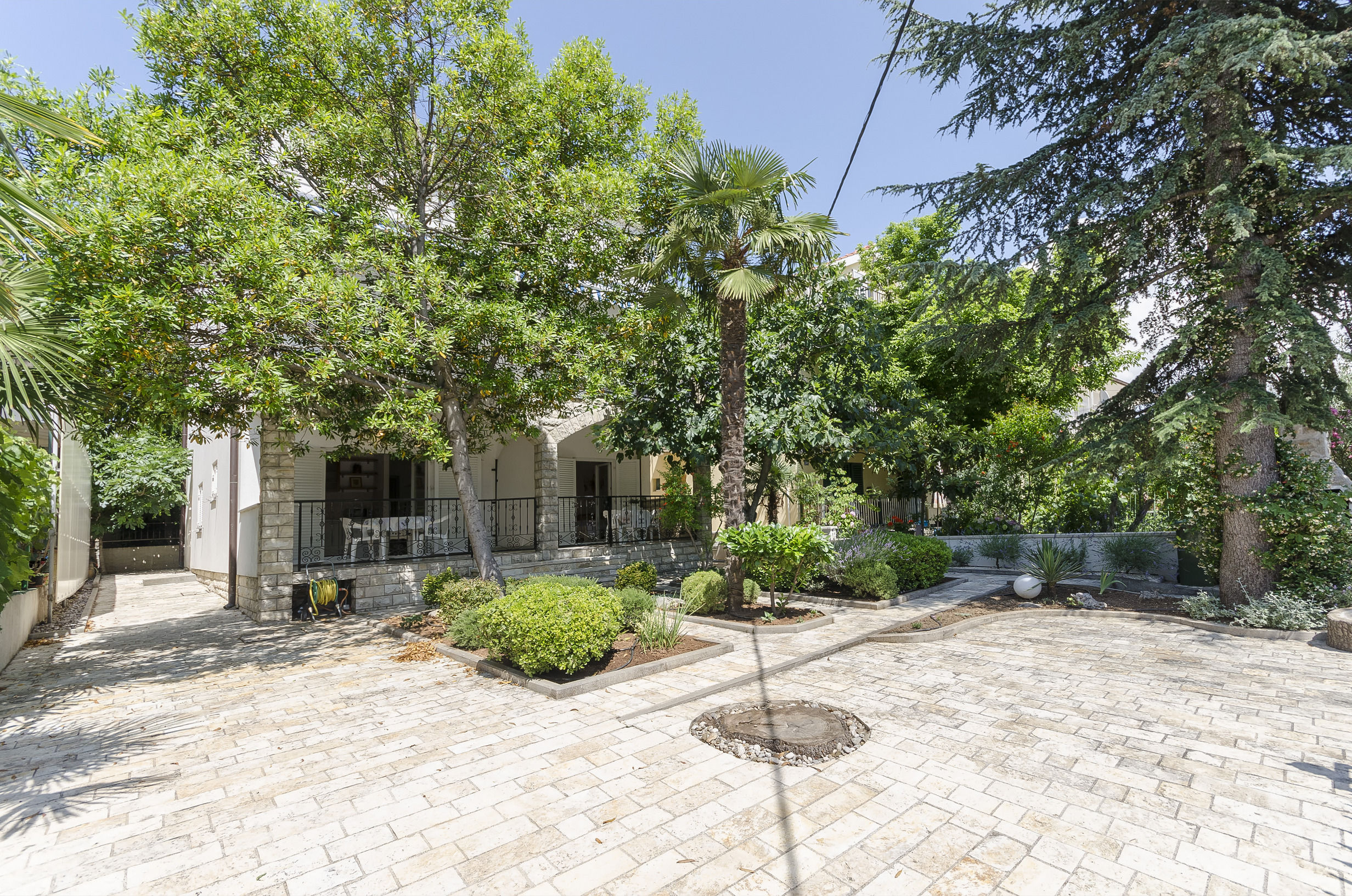 Apartments Karolina 58881-A2