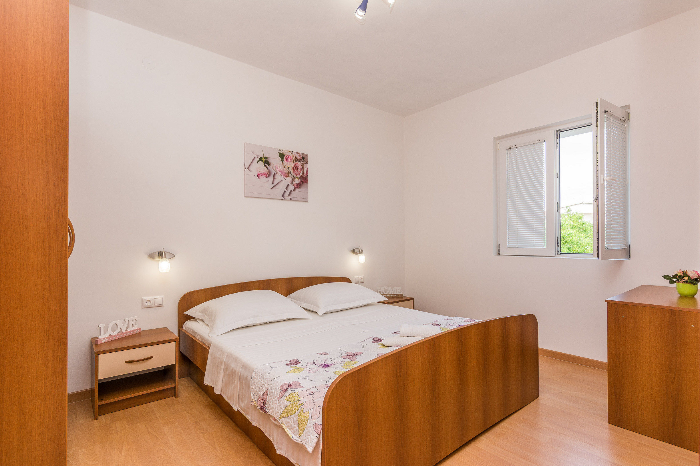 Apartments Hidden Beach Gem 27101-A2