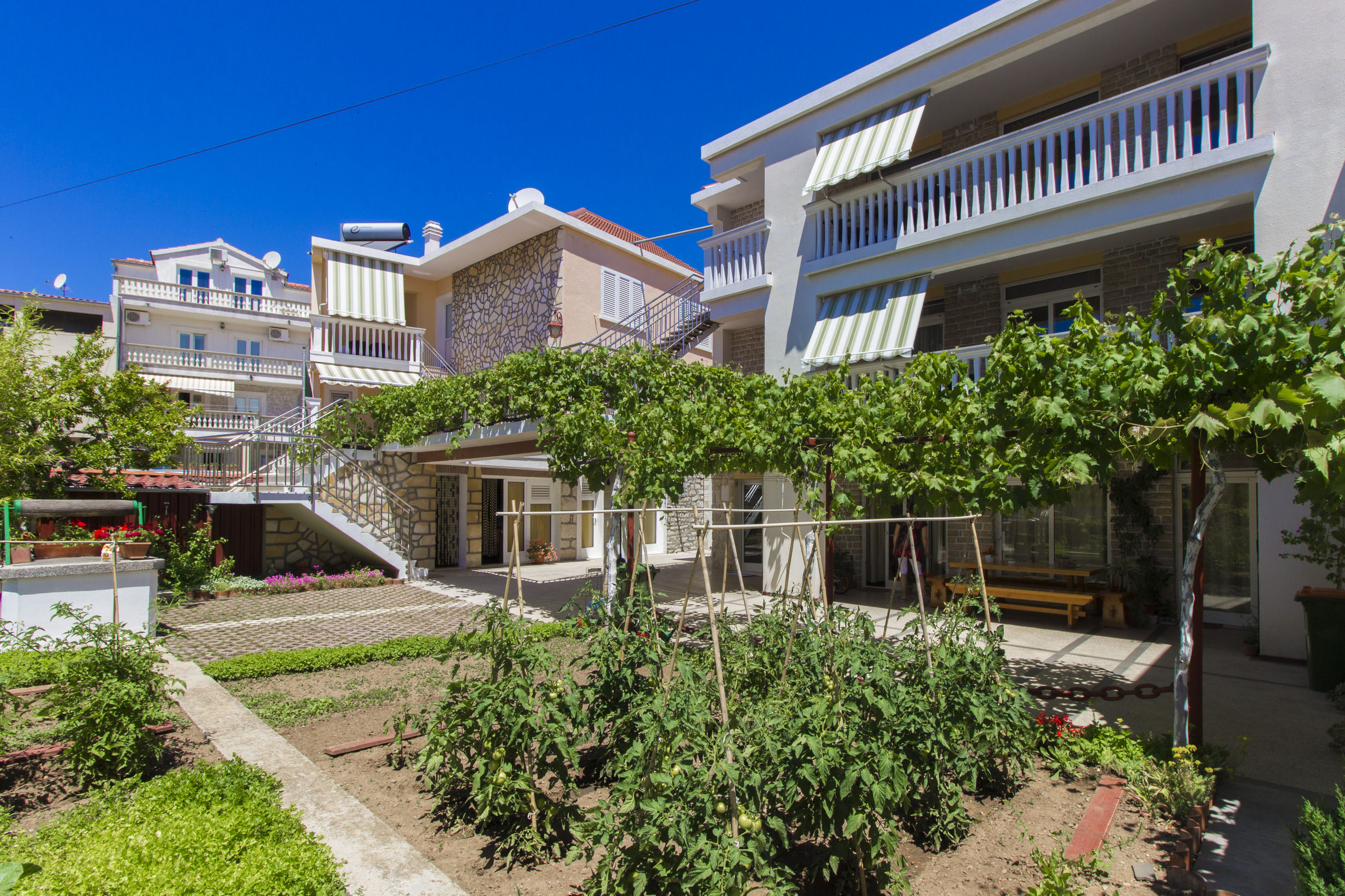 Apartments Konta City center 11161-A4