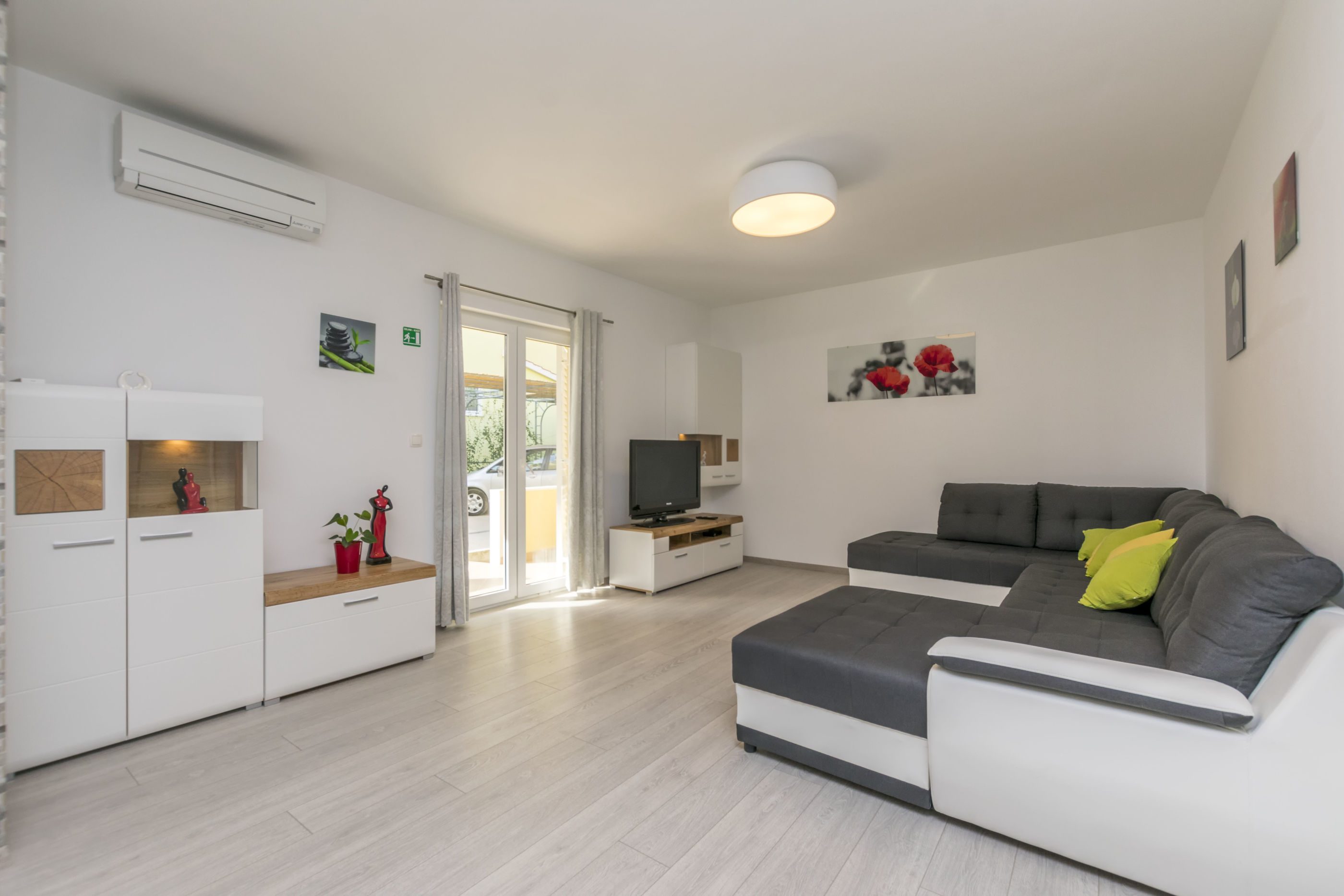 Apartment Dora 46141-A1