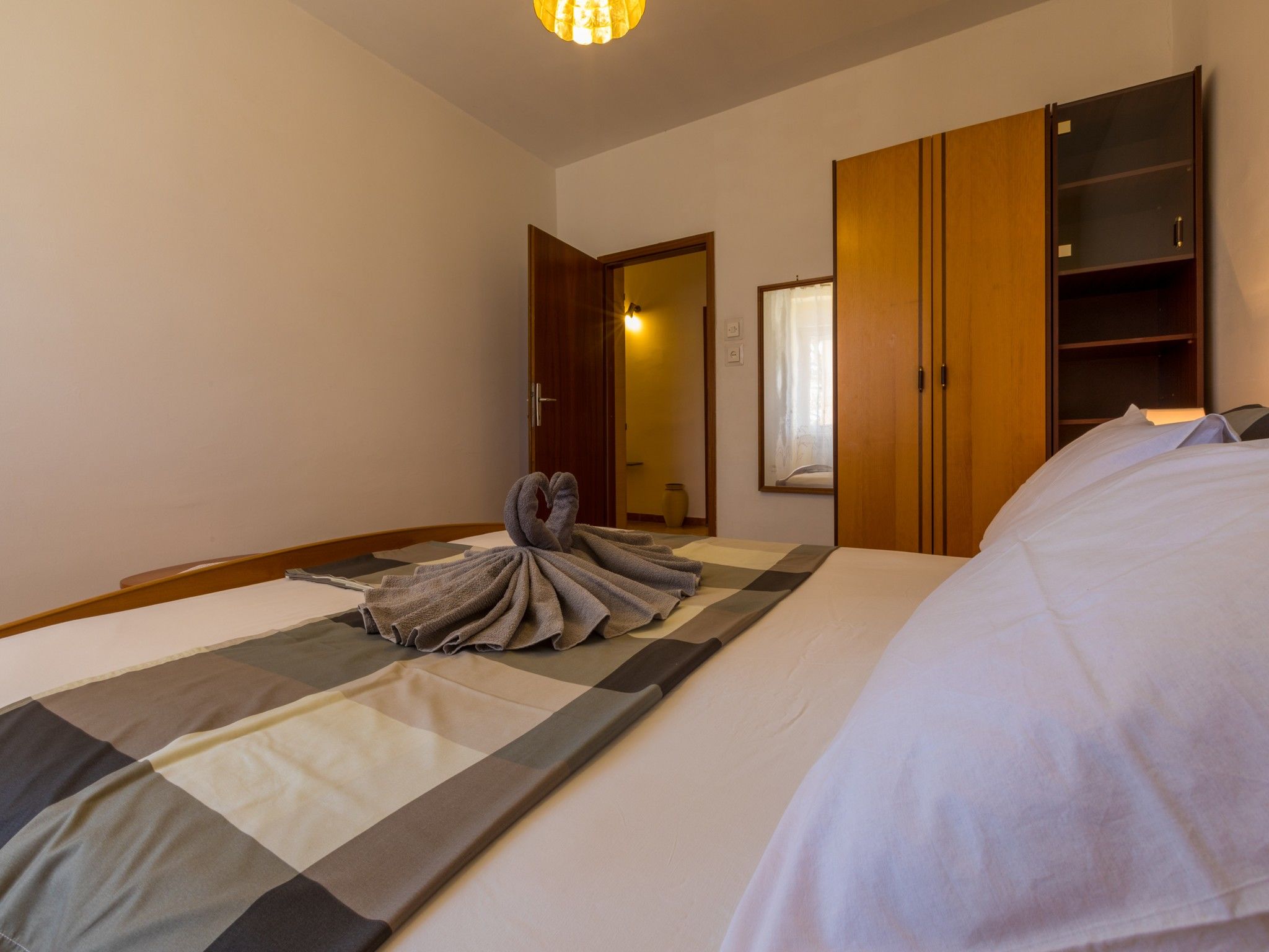 Apartments Ljiljana 62537-A1