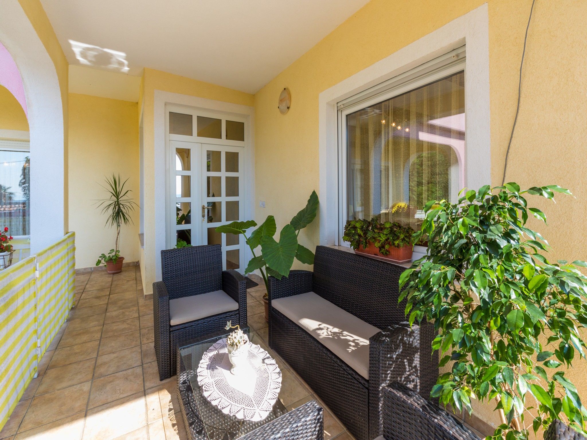Apartments Ljiljana 62537-A1