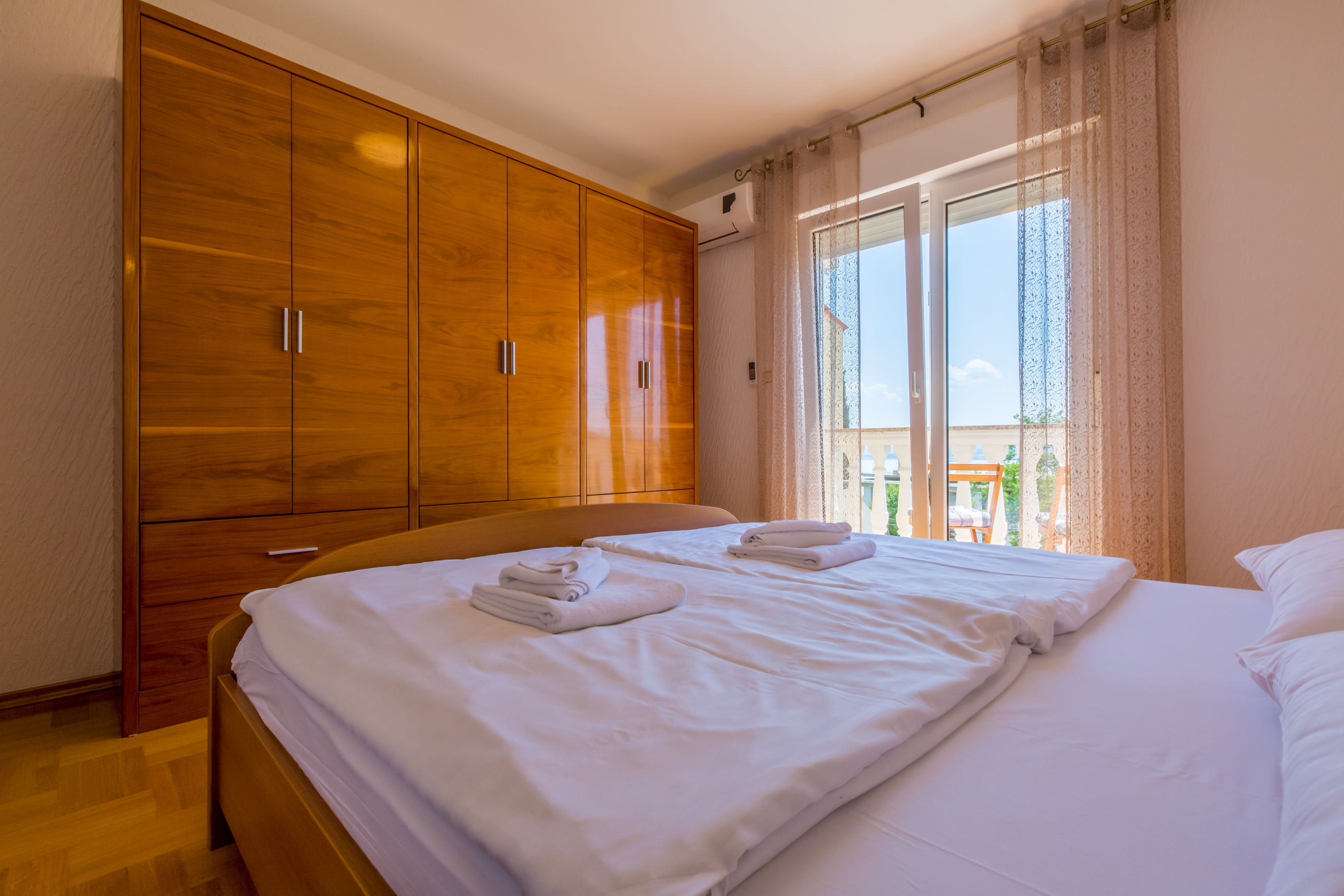 House HOME IVICA 62573-A1