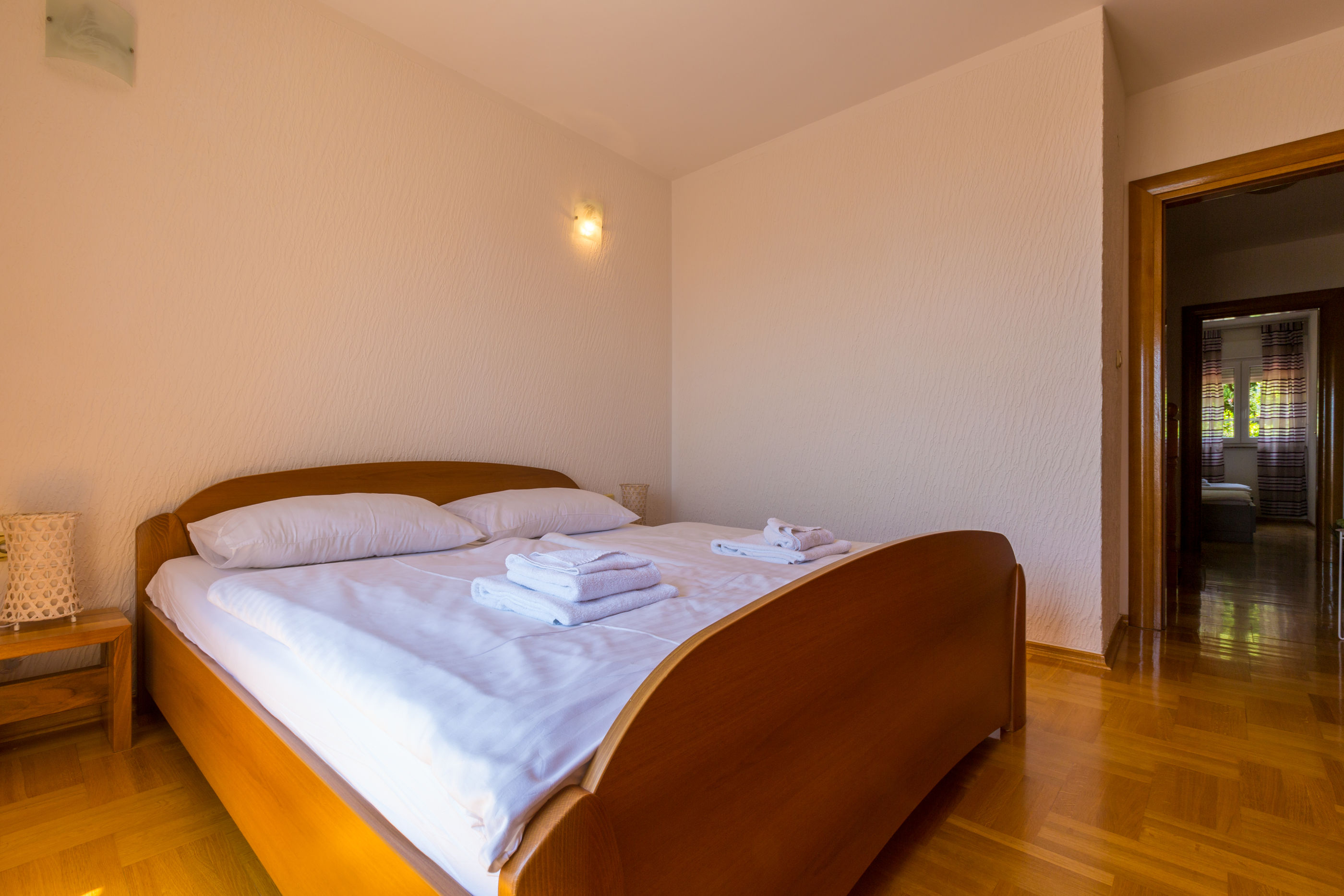 House HOME IVICA 62573-A1