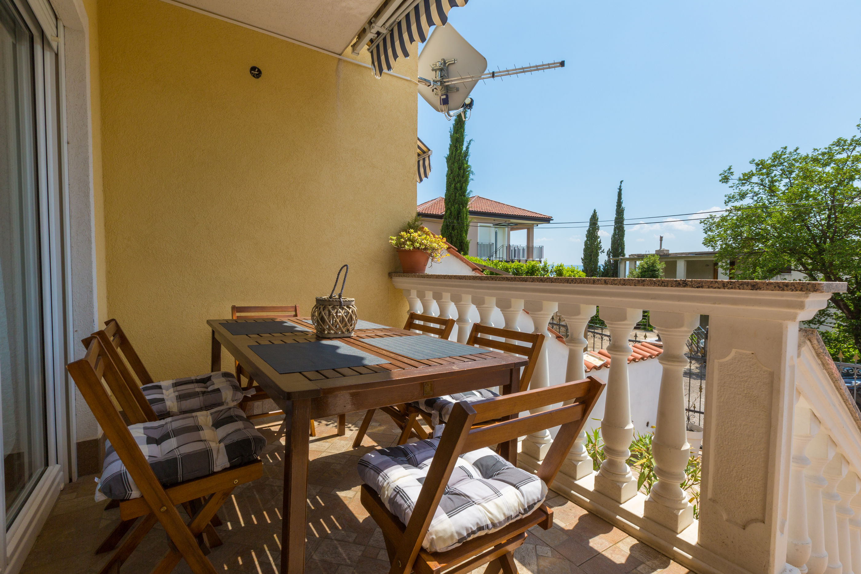 House HOME IVICA 62573-A1