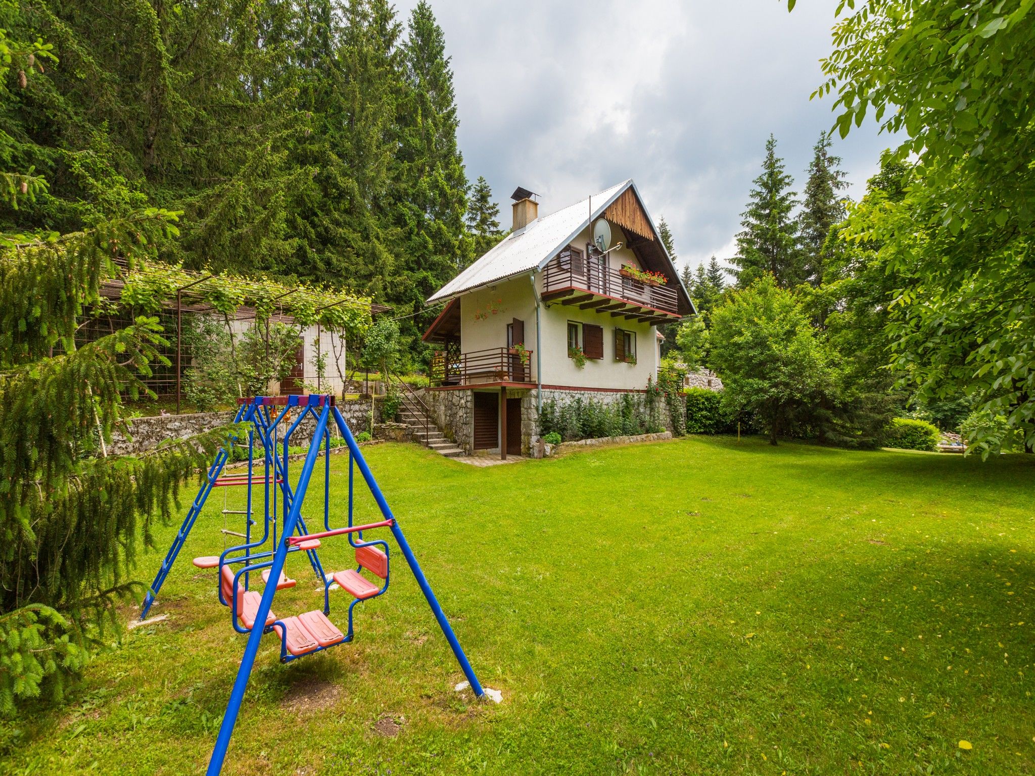House Adrijana 62587-A1