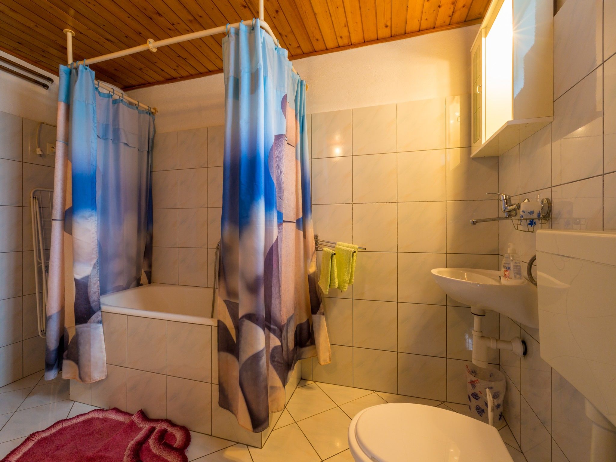 House Adrijana 62587-A1