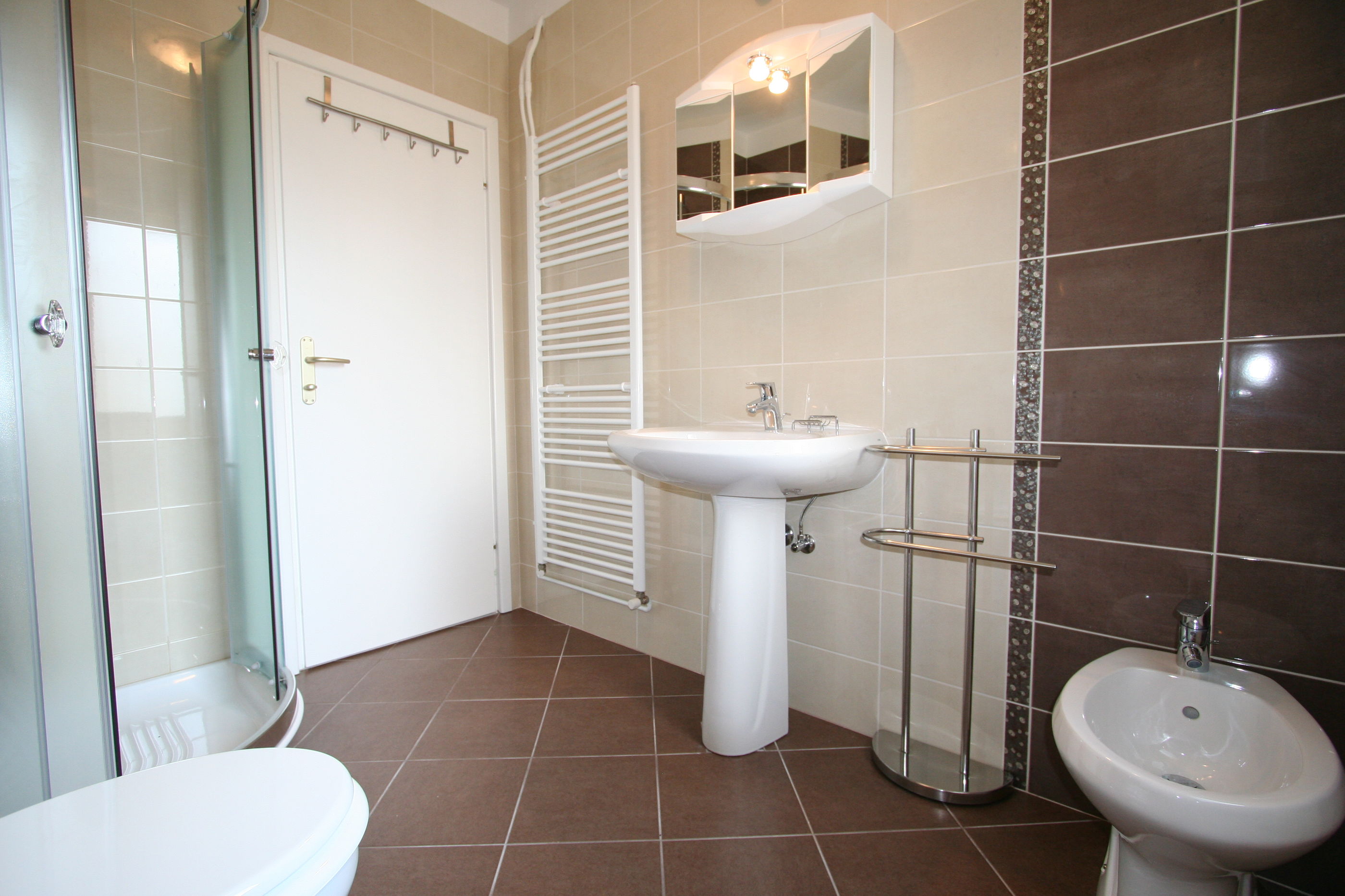 Apartments Grskovic G. Jesenovica 60242-A1