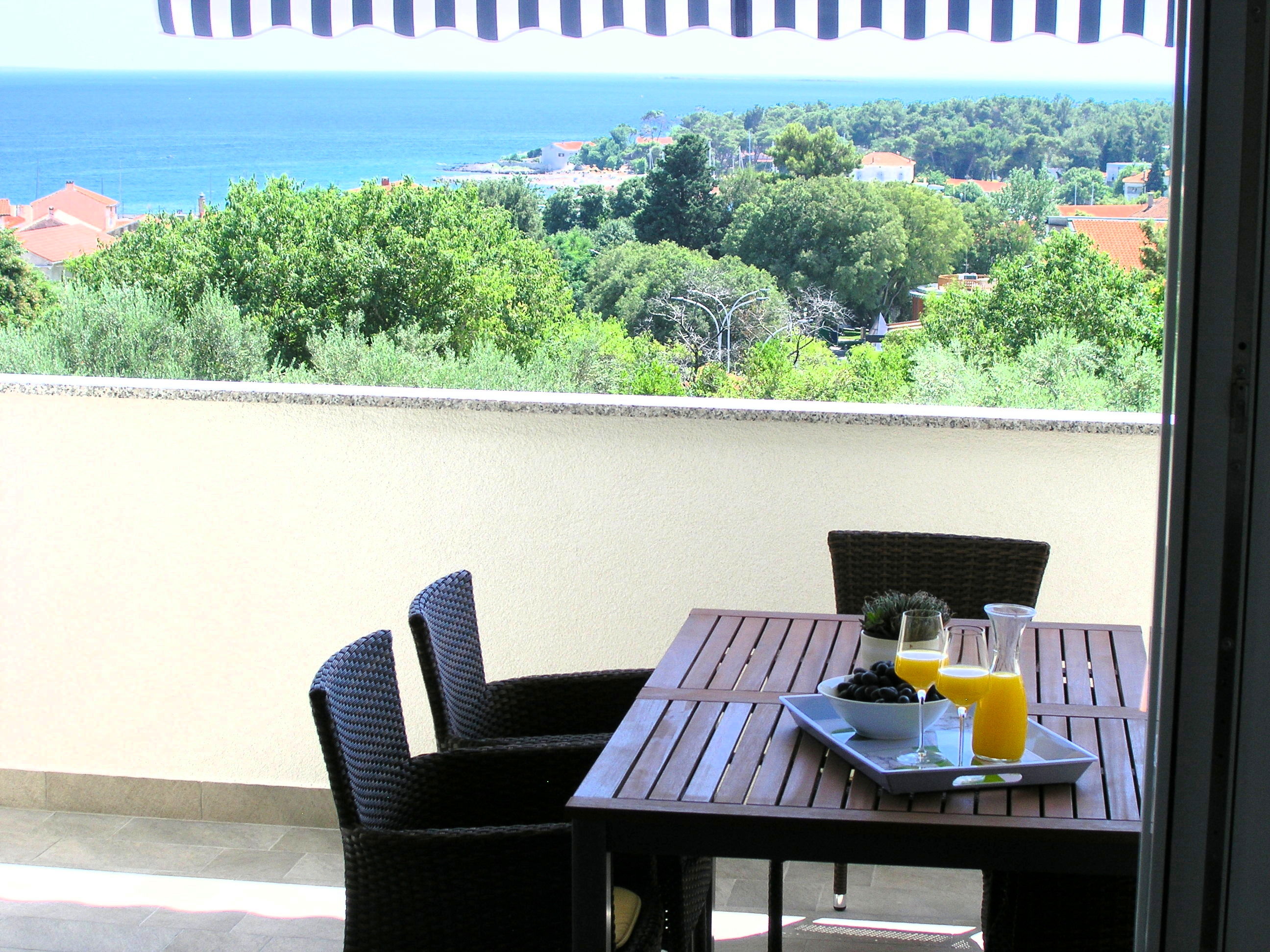 Apartments DIJANIĆ 15148-A1
