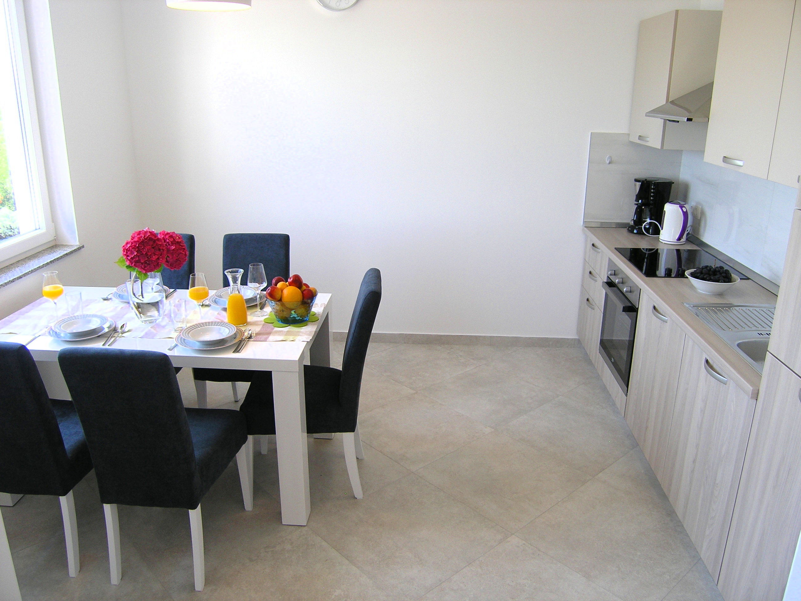 Apartments DIJANIĆ 15148-A1