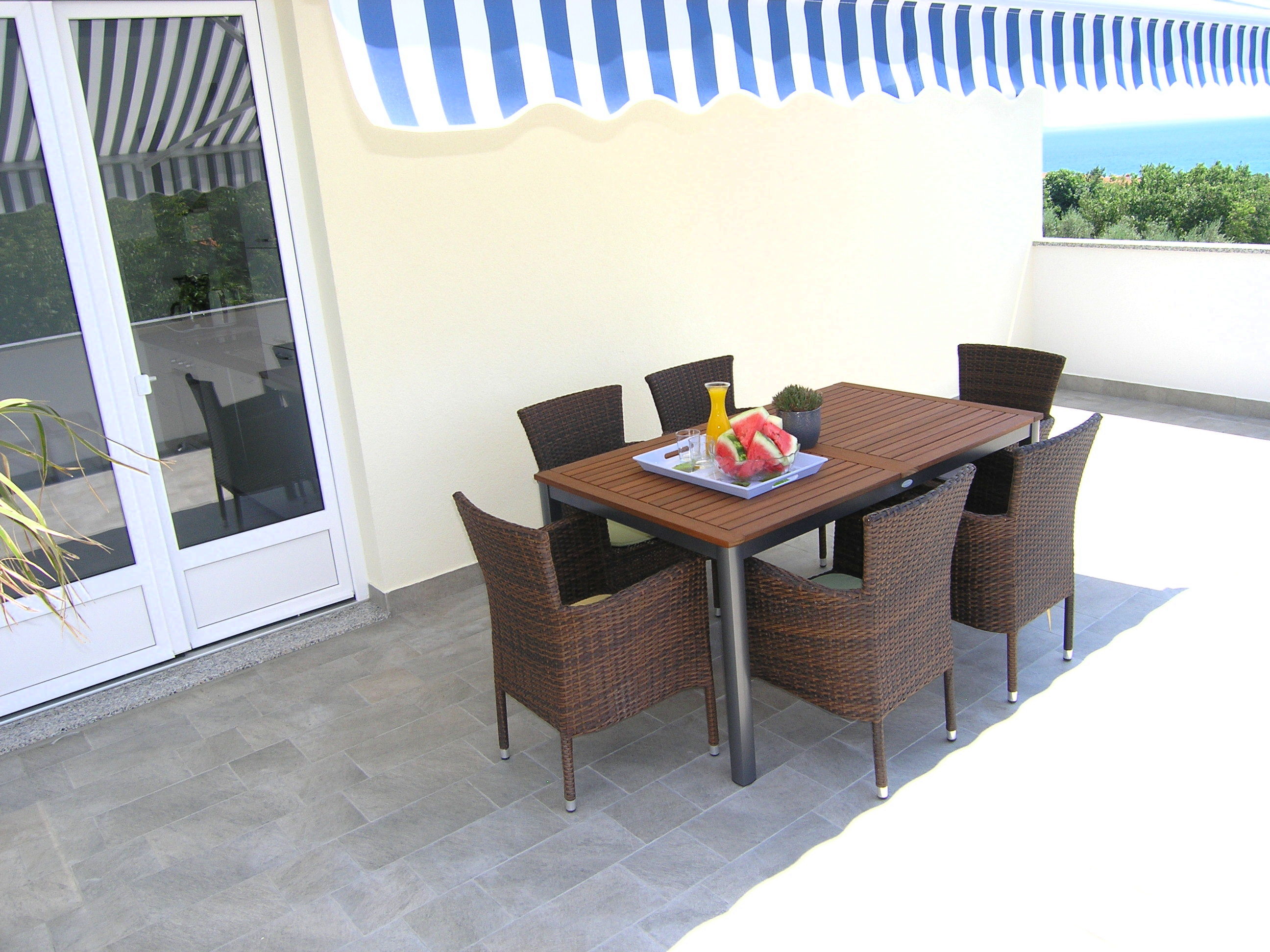Apartments DIJANIĆ 15148-A2