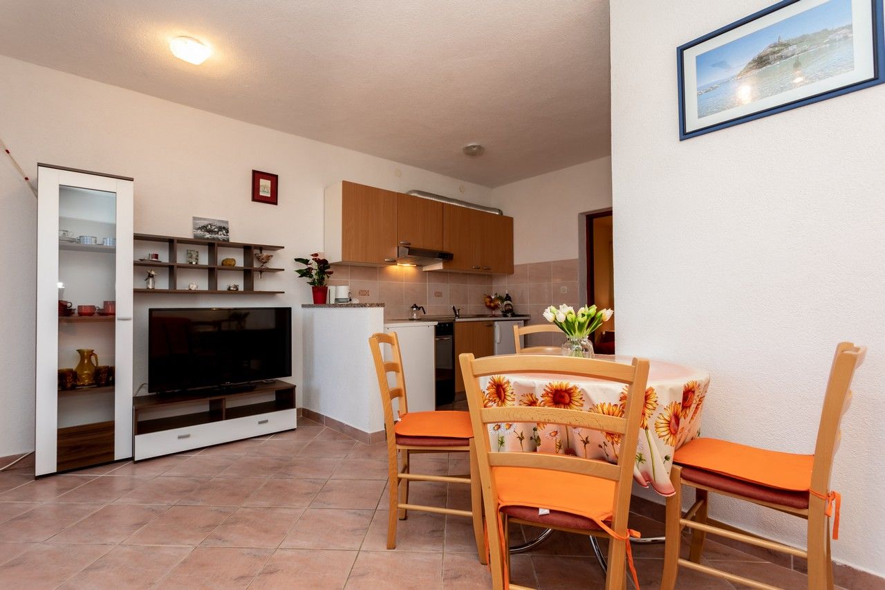 Apartment Marinka 63961-A1