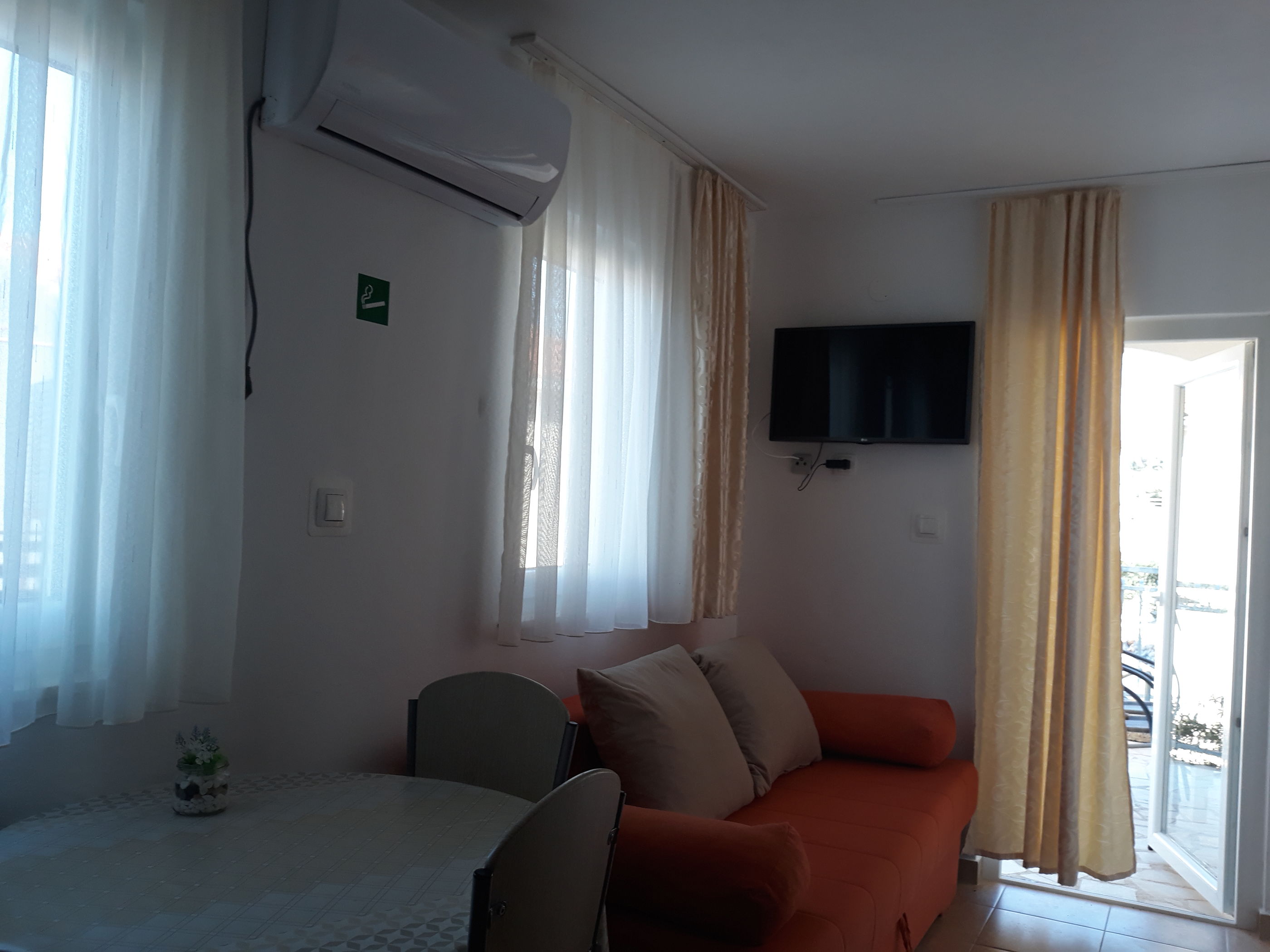 Apartments Kardaš 21751-A2