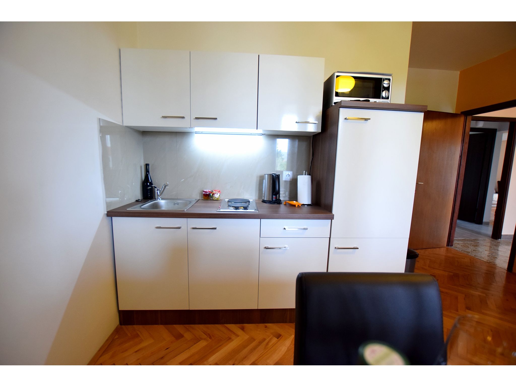 Apartments LA ROOM 40341-A1