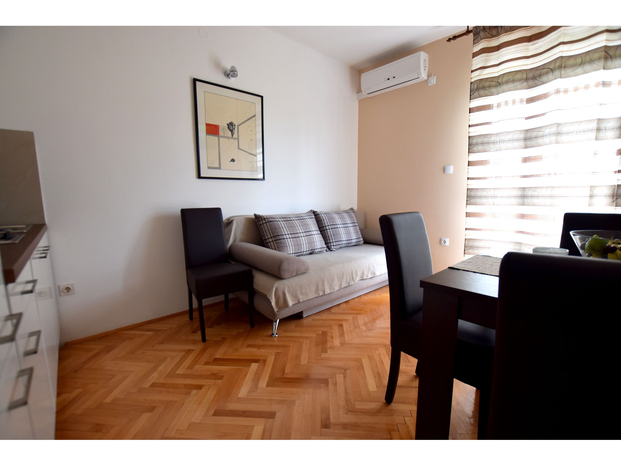 Apartments LA ROOM 40341-A2