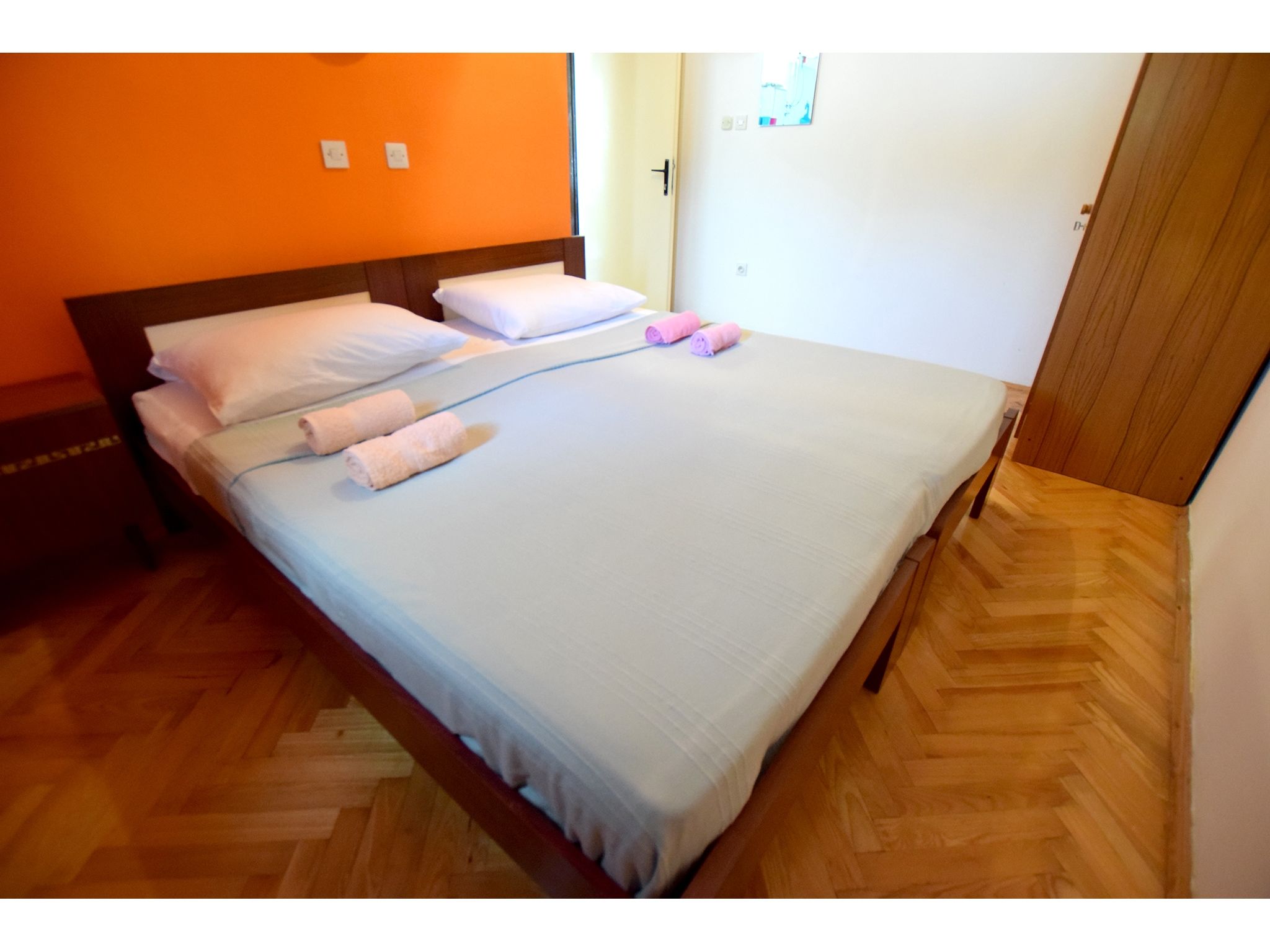 Apartments LA ROOM 40341-A4